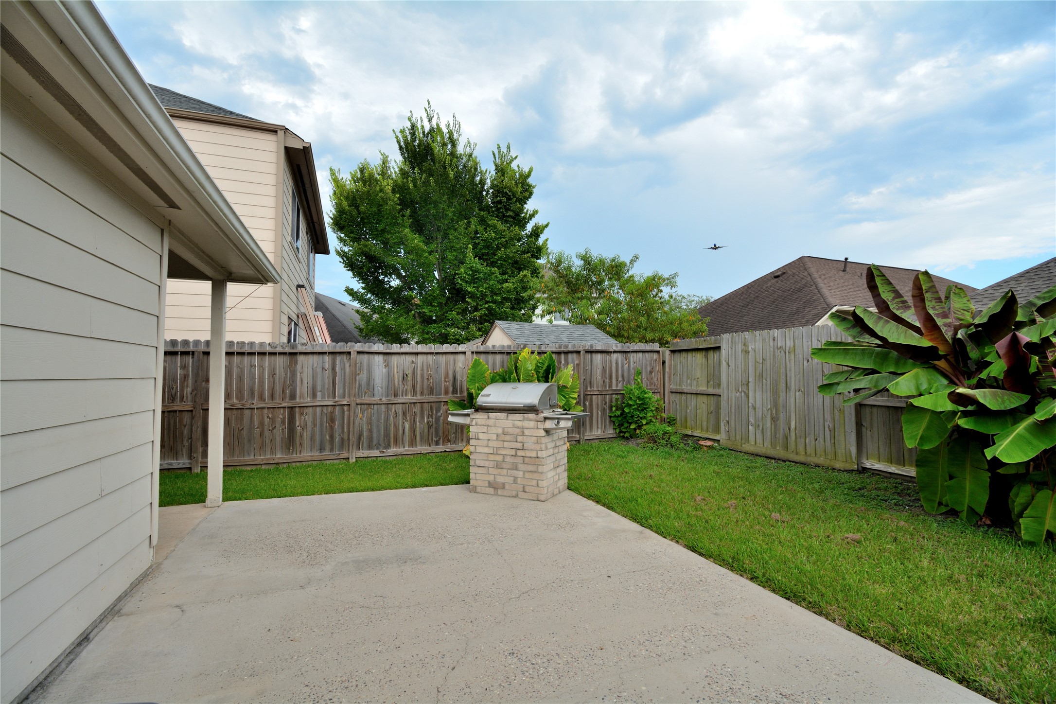 9238 Clearwood Landing Boulevard Property Photo 15