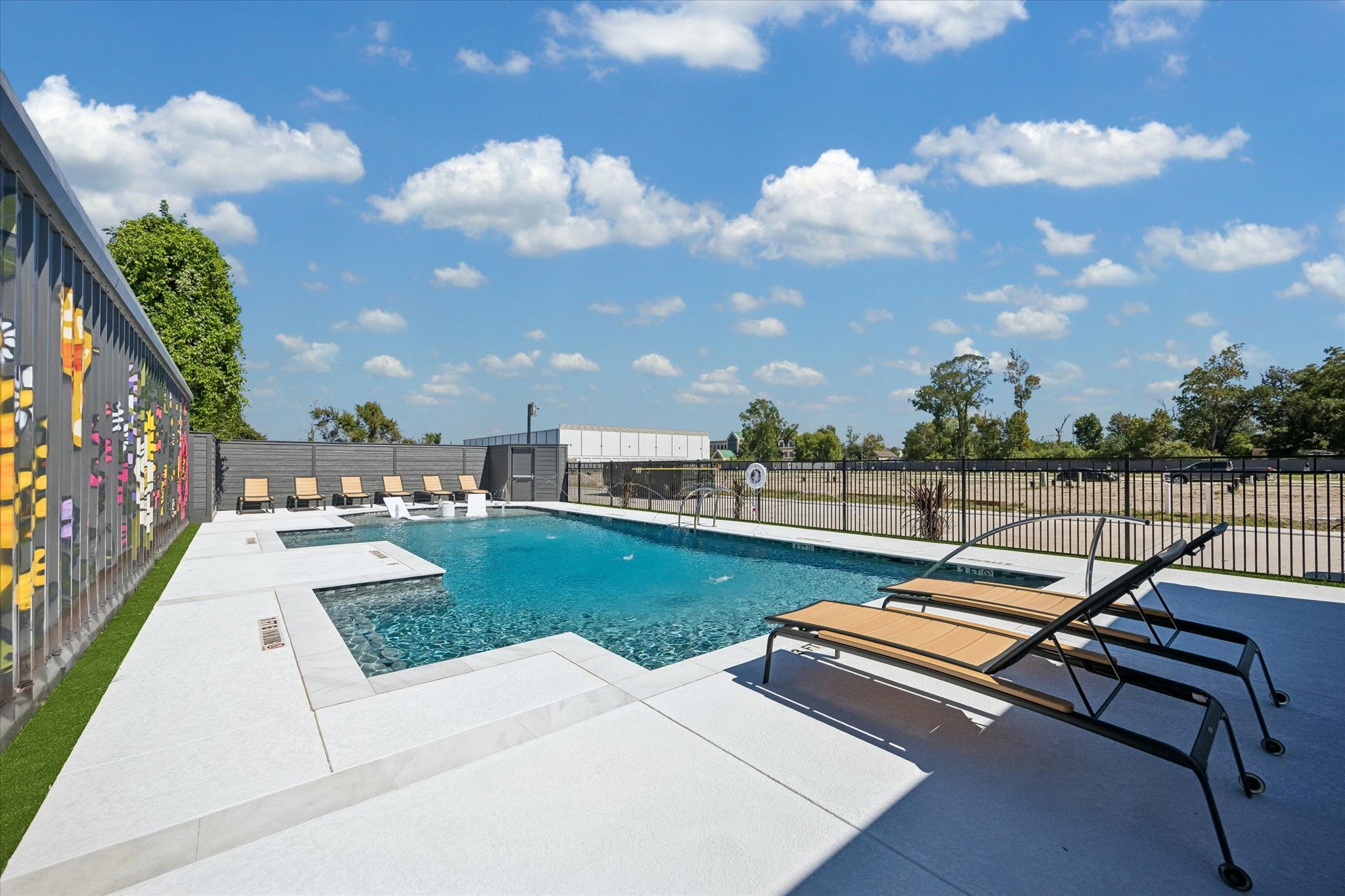 509 Hillwood Heights Drive Property Photo 45