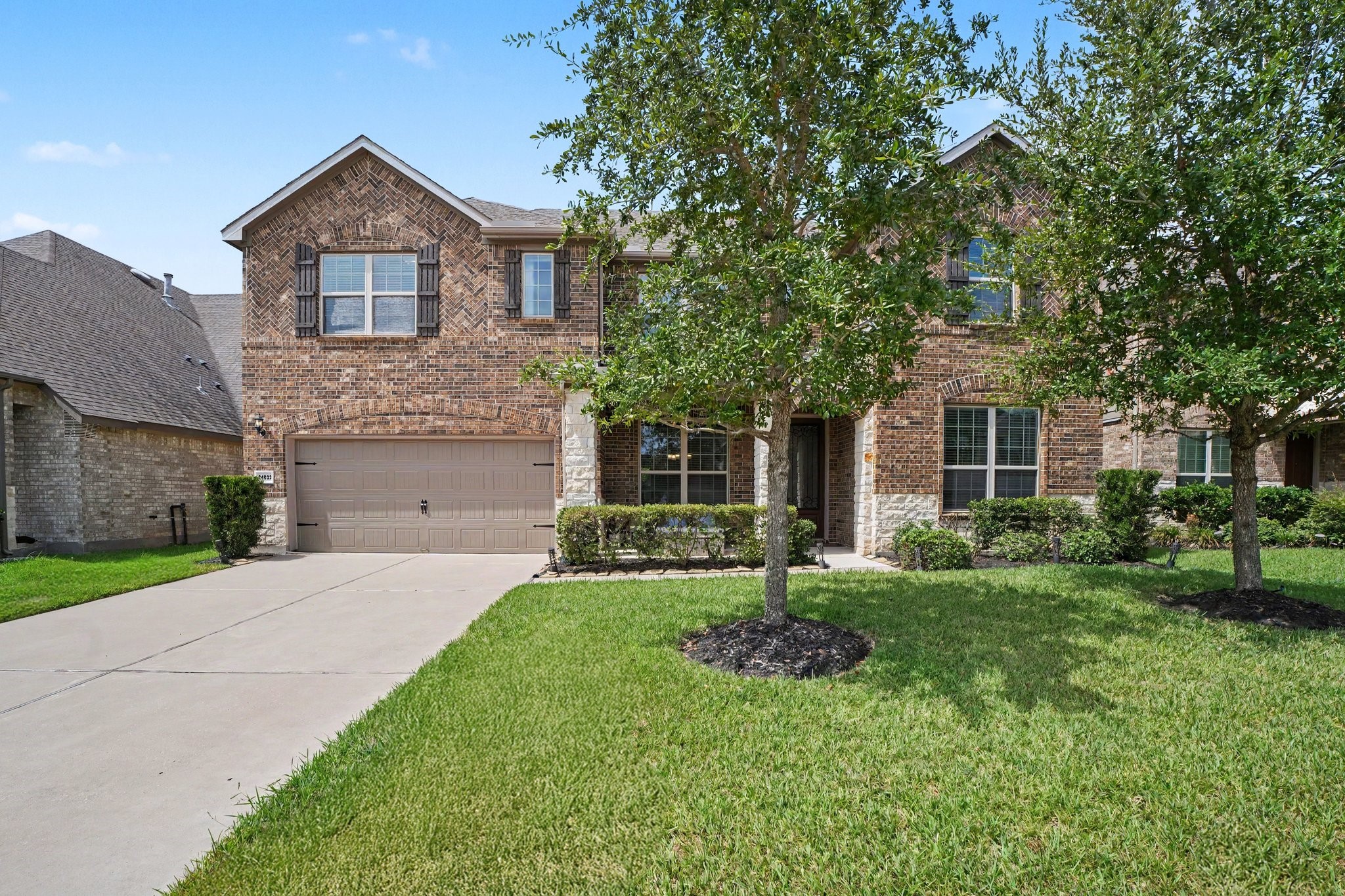 24922 Meadowthorn Crest Lane Property Photo 3