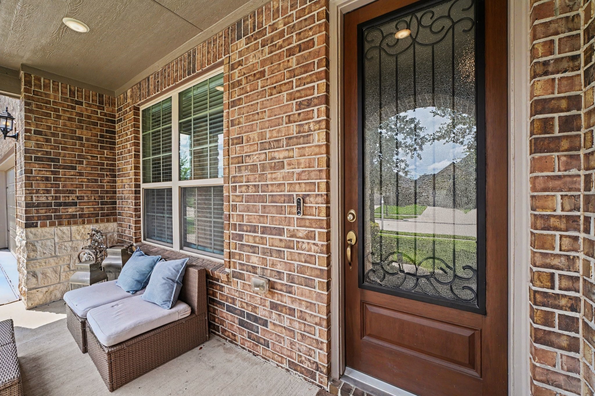 24922 Meadowthorn Crest Lane Property Photo 5
