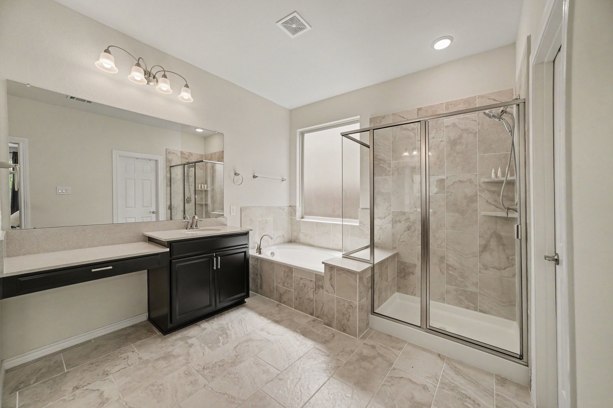 24922 Meadowthorn Crest Lane Property Photo 28