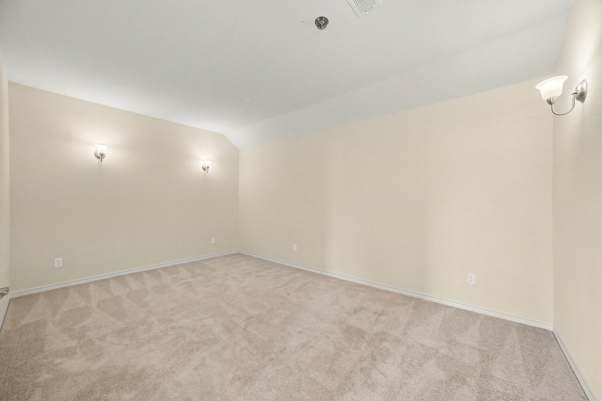 24922 Meadowthorn Crest Lane Property Photo 32