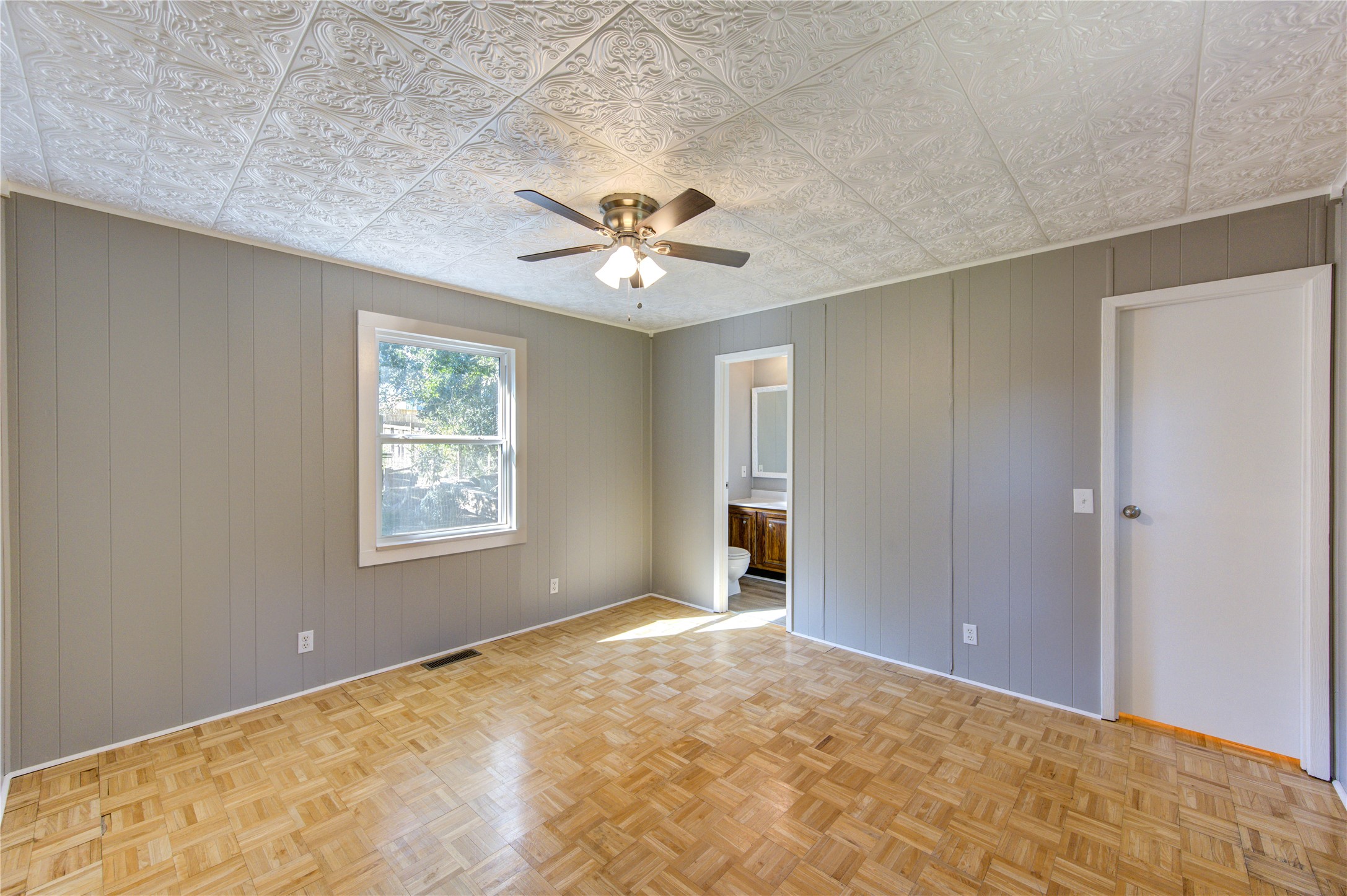 15357 Daniel Boone Trail Property Photo 12