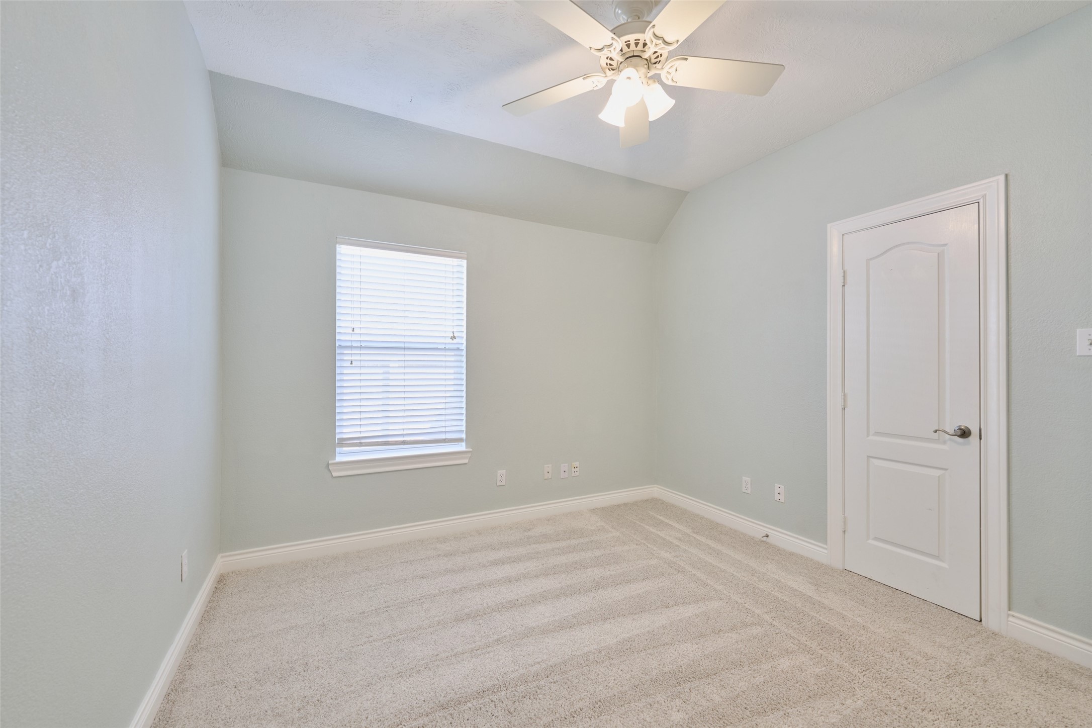 13313 Enchanted Way Drive Property Photo 25