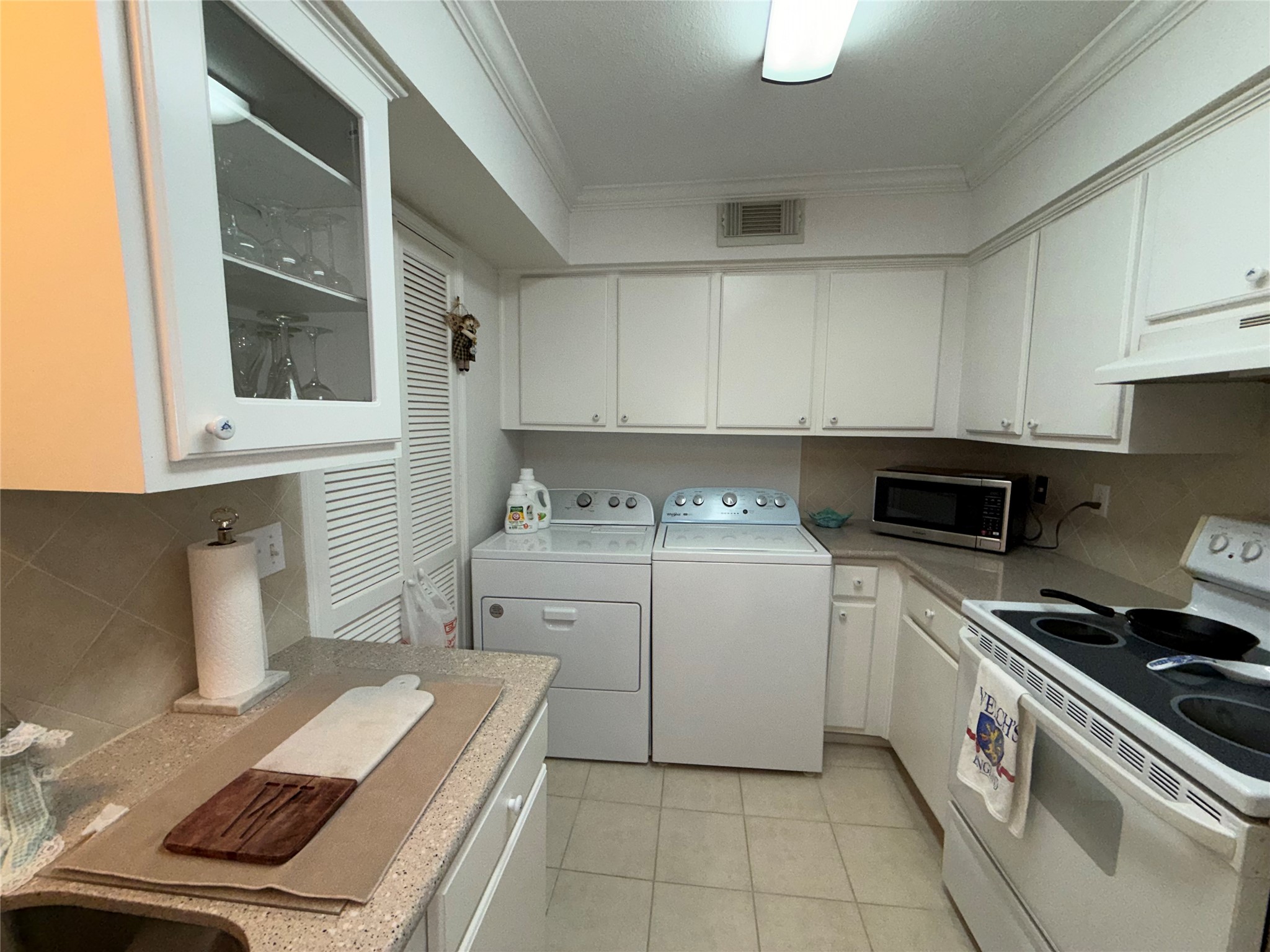 351 N Post Oak Lane 808 Property Photo 19