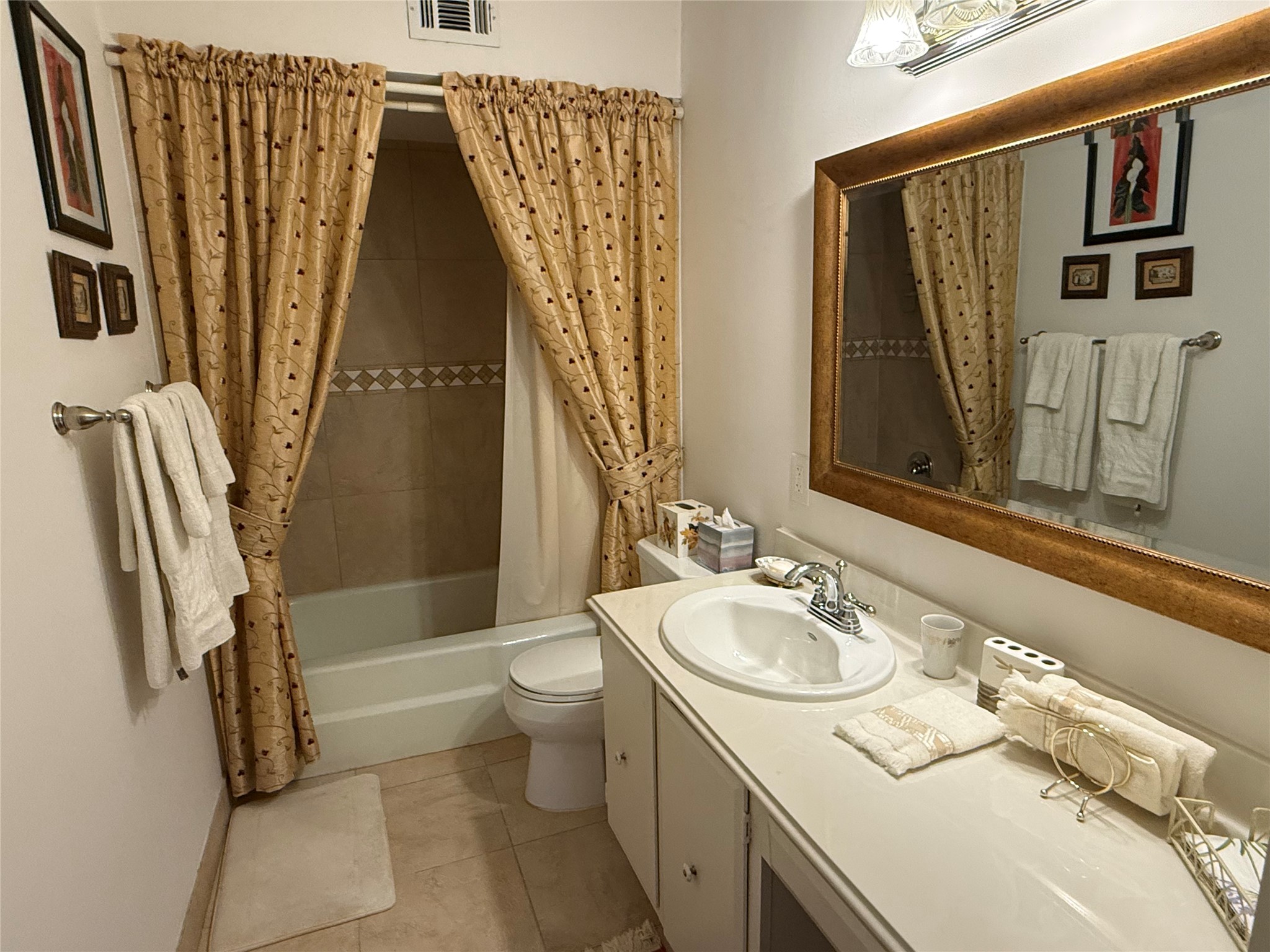 351 N Post Oak Lane 808 Property Photo 23