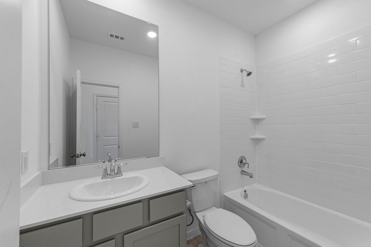8746 Jade Hill Drive Property Photo 14