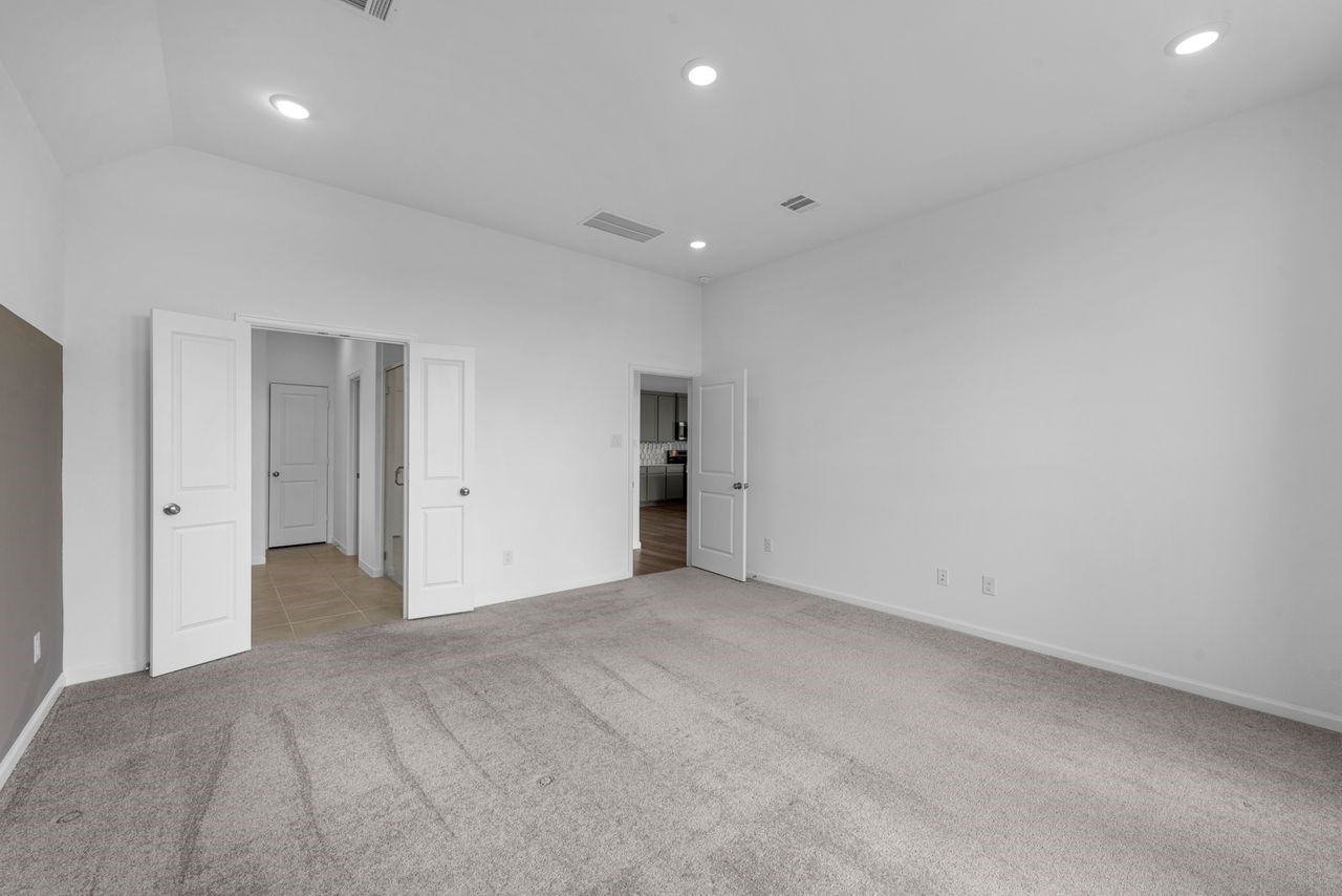 8746 Jade Hill Drive Property Photo 19