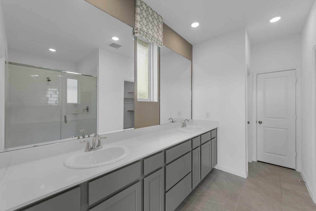 8746 Jade Hill Drive Property Photo 21