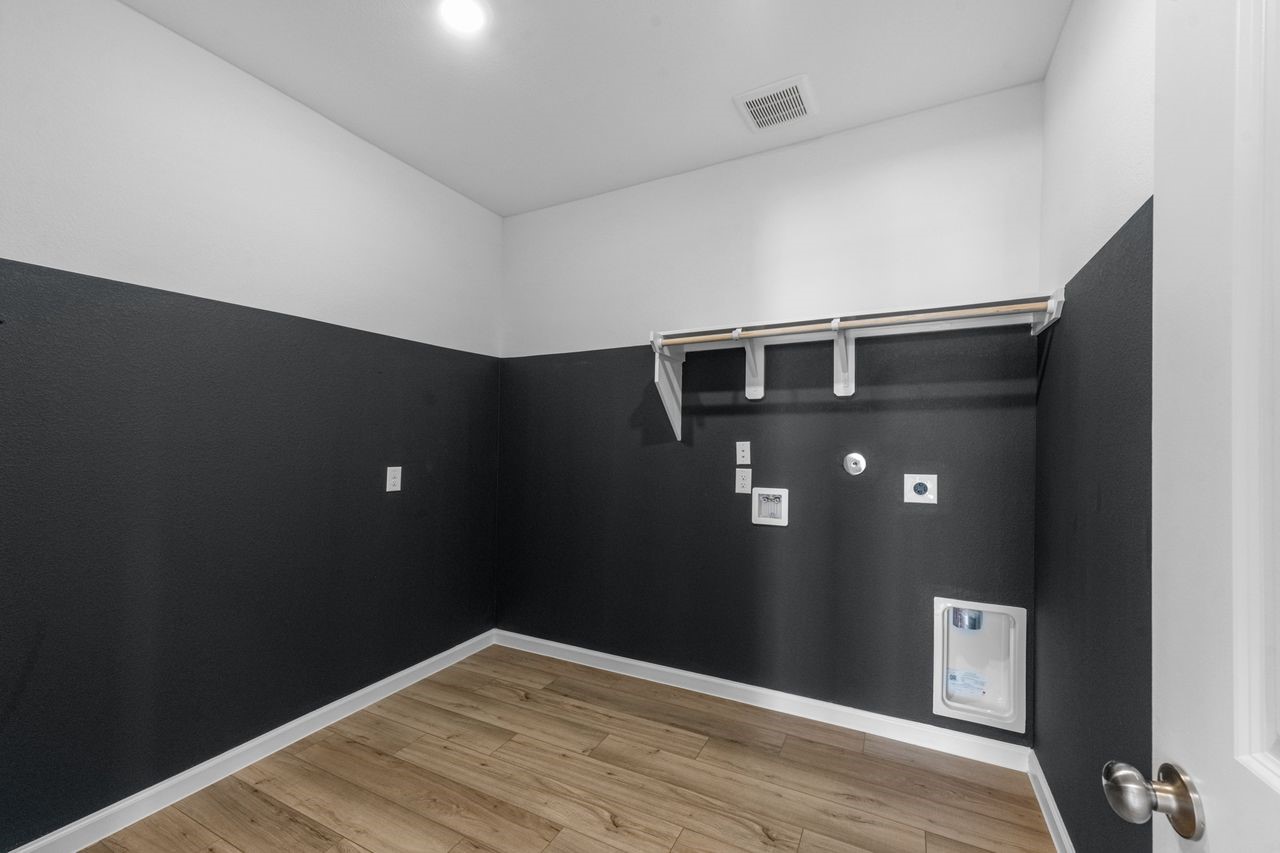 8746 Jade Hill Drive Property Photo 24