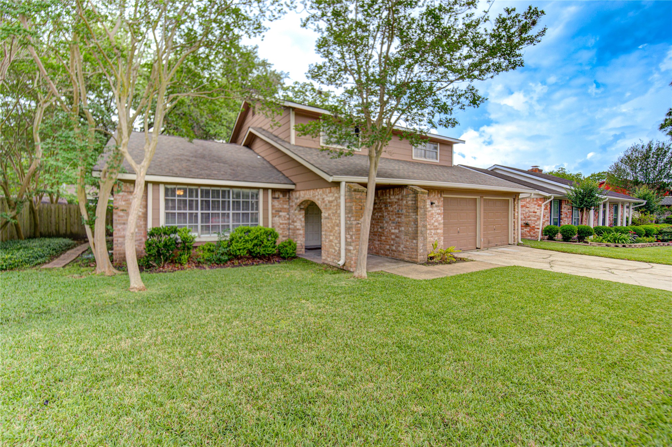 12103 Alston Drive Property Photo 2