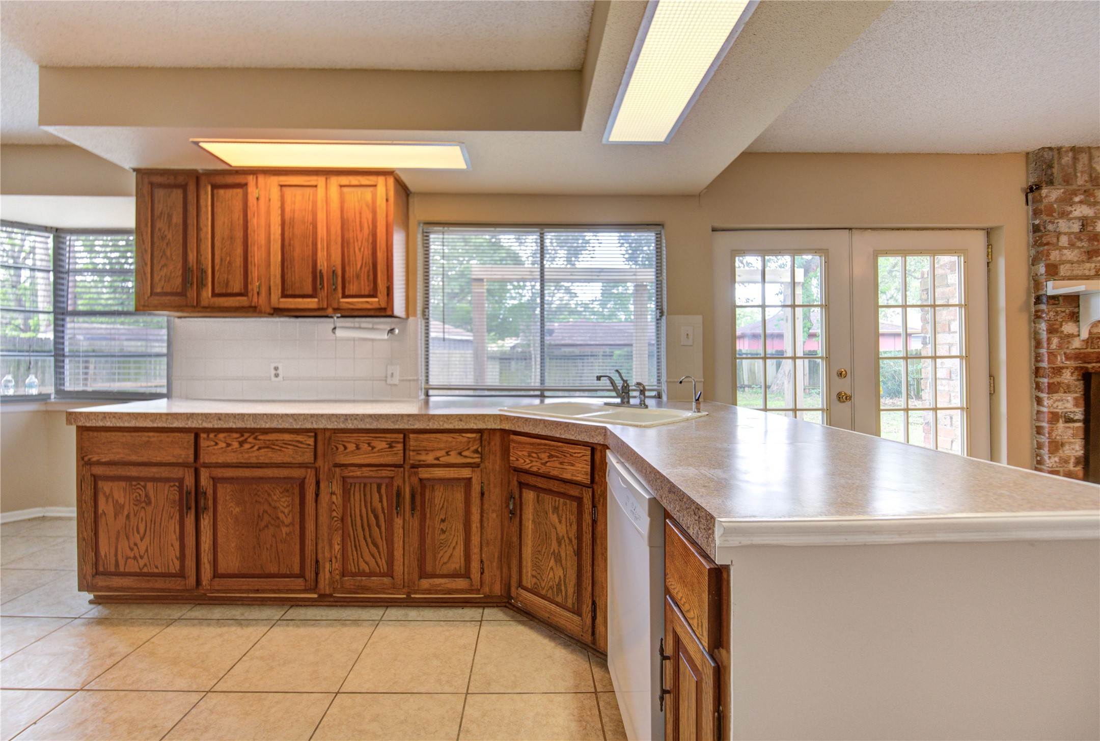 12103 Alston Drive Property Photo 15