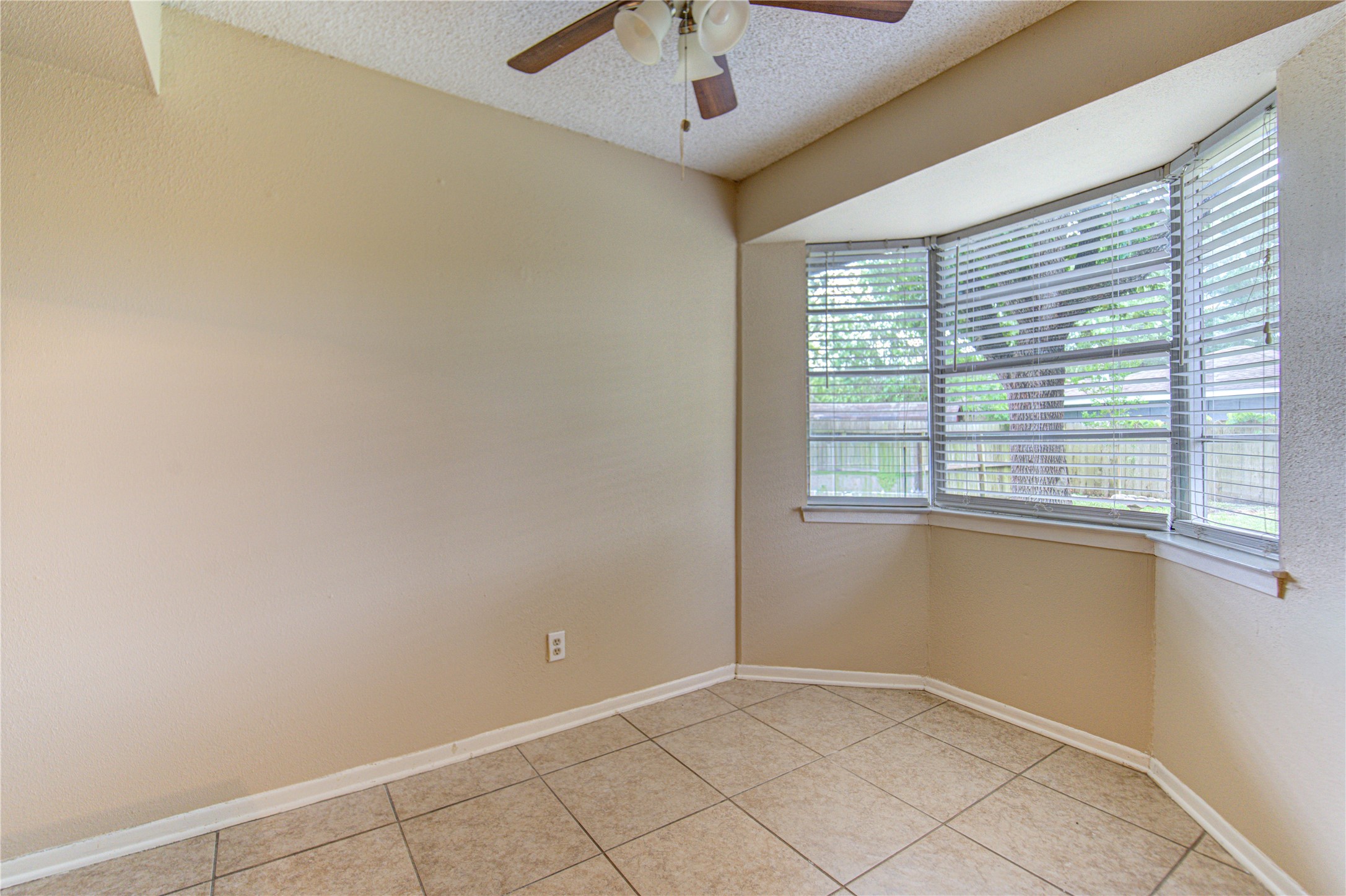 12103 Alston Drive Property Photo 18
