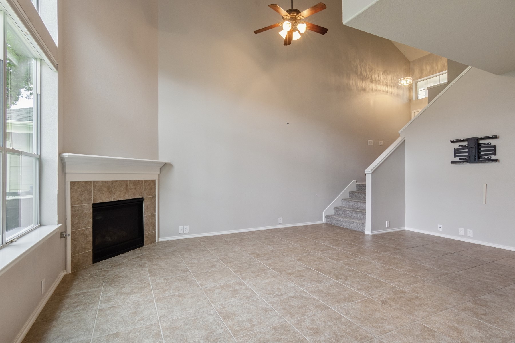 13600 Breton Ridge Street 30c Property Photo 5