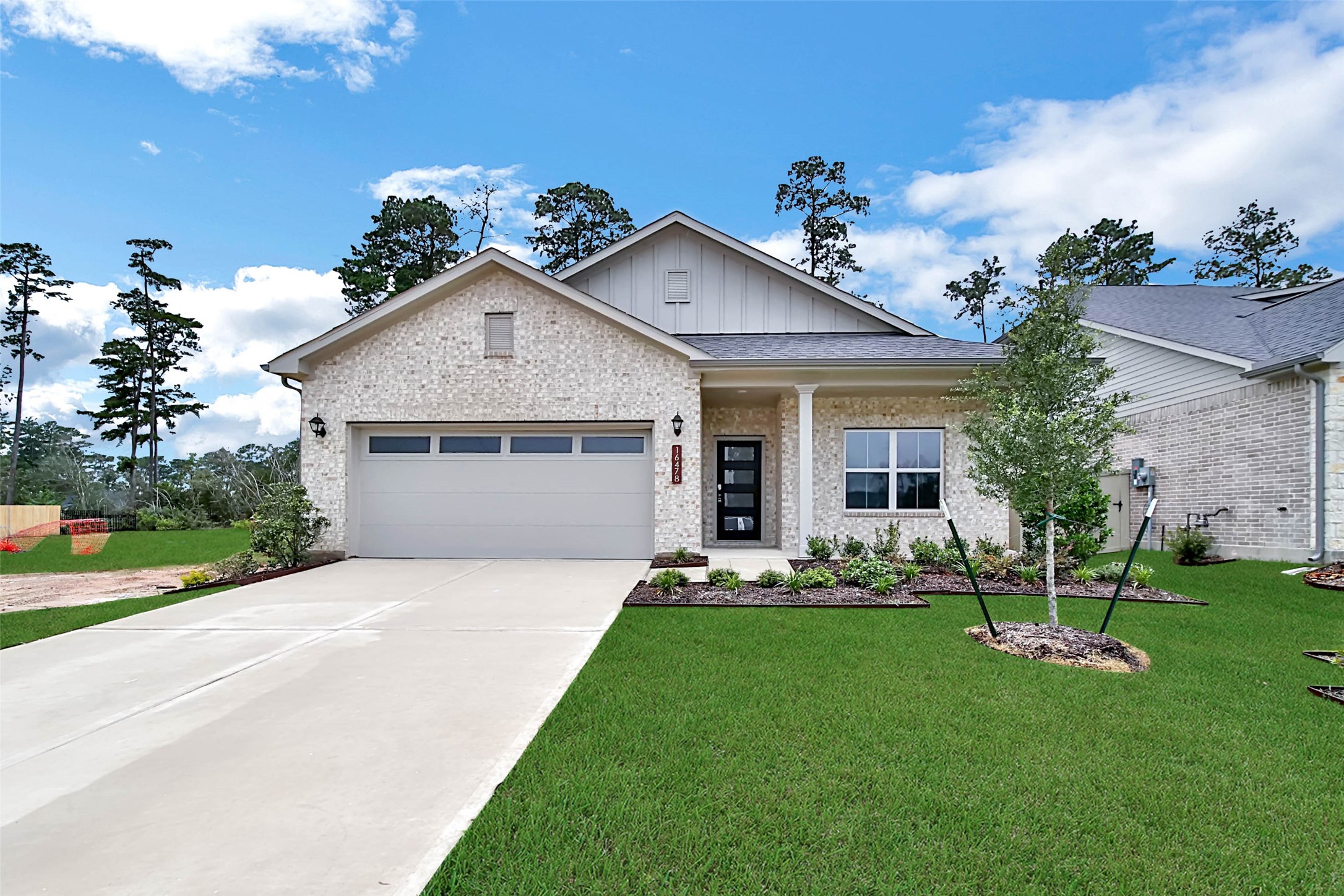 16478 Branchers Drive Property Photo 1