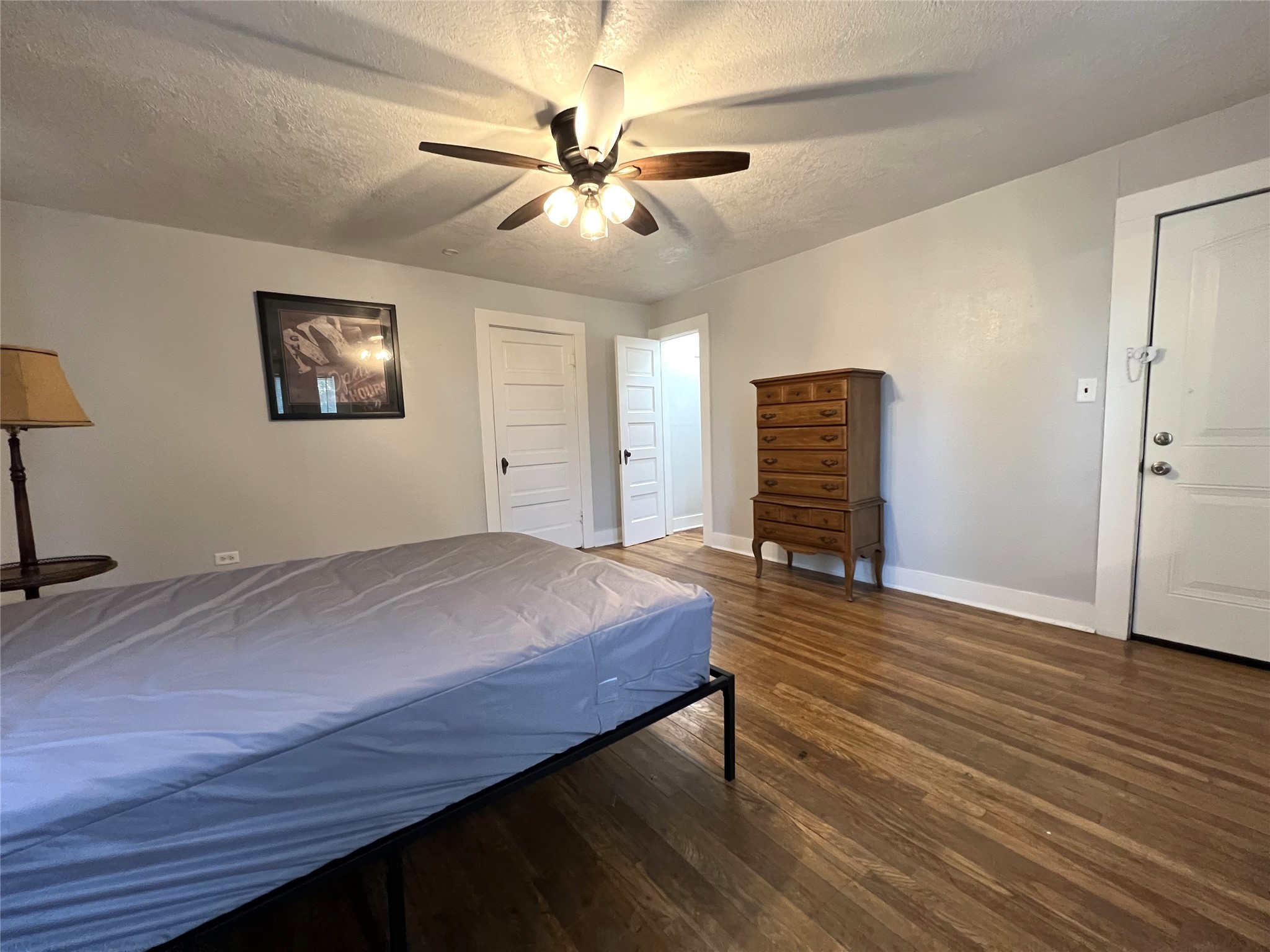 617 12th Street 3 Property Photo 4
