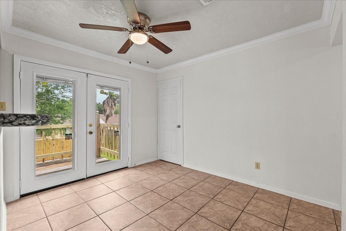 430 W Redway Lane W Property Photo 23