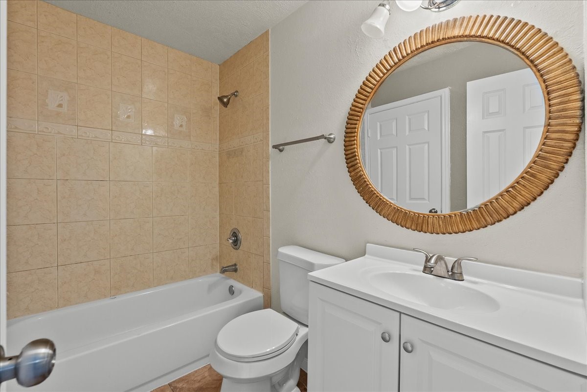 430 W Redway Lane W Property Photo 43