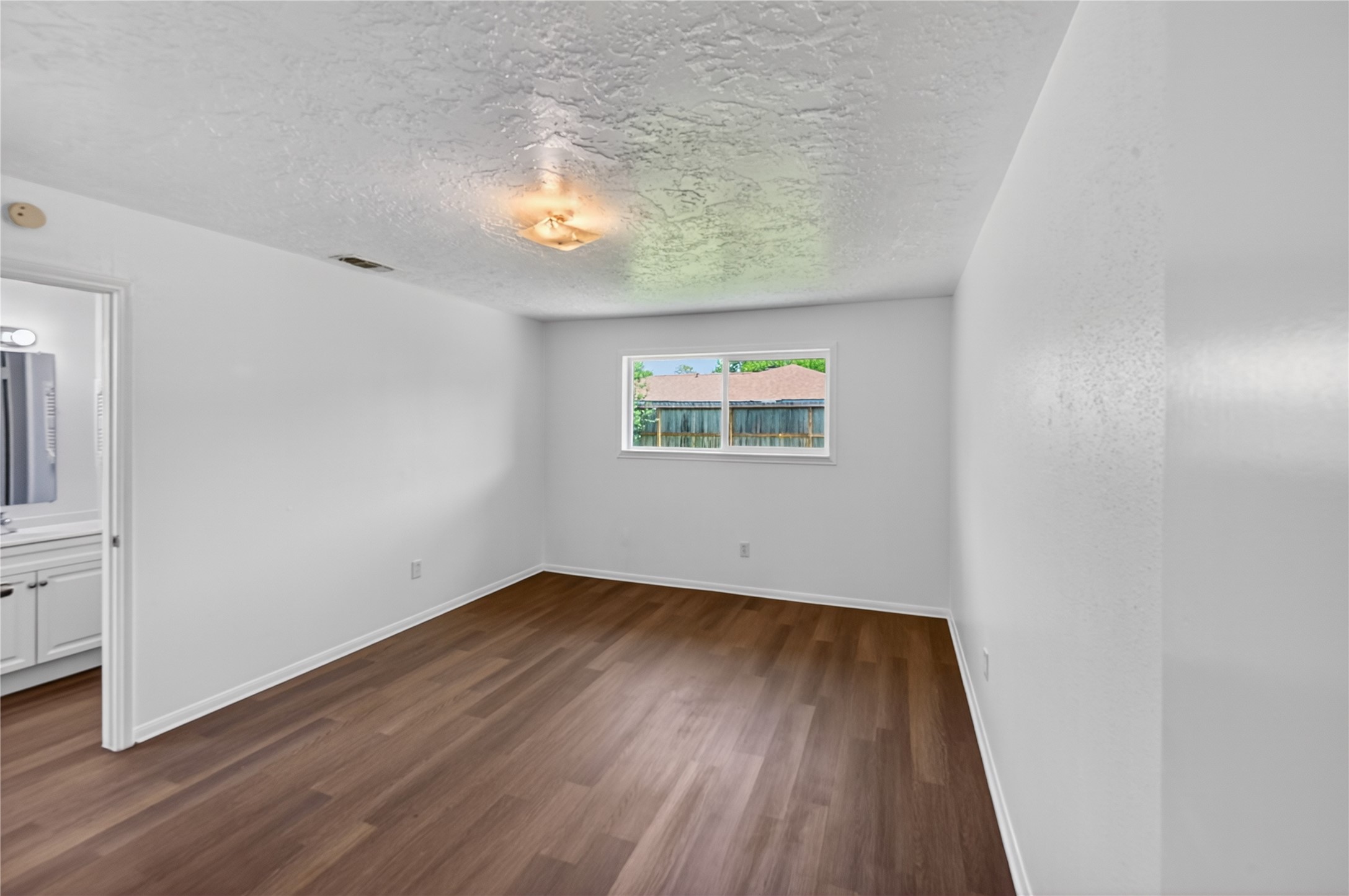 12614 Hunting Brook Drive Property Photo 11