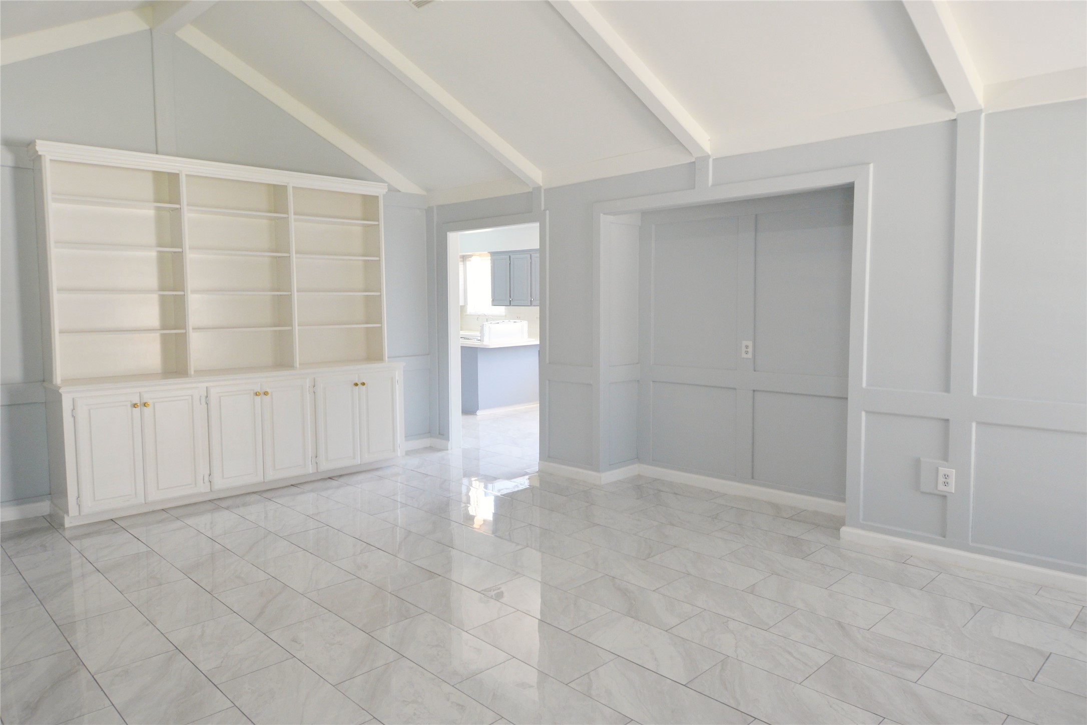 6707 Las Brisas Drive Property Photo 7