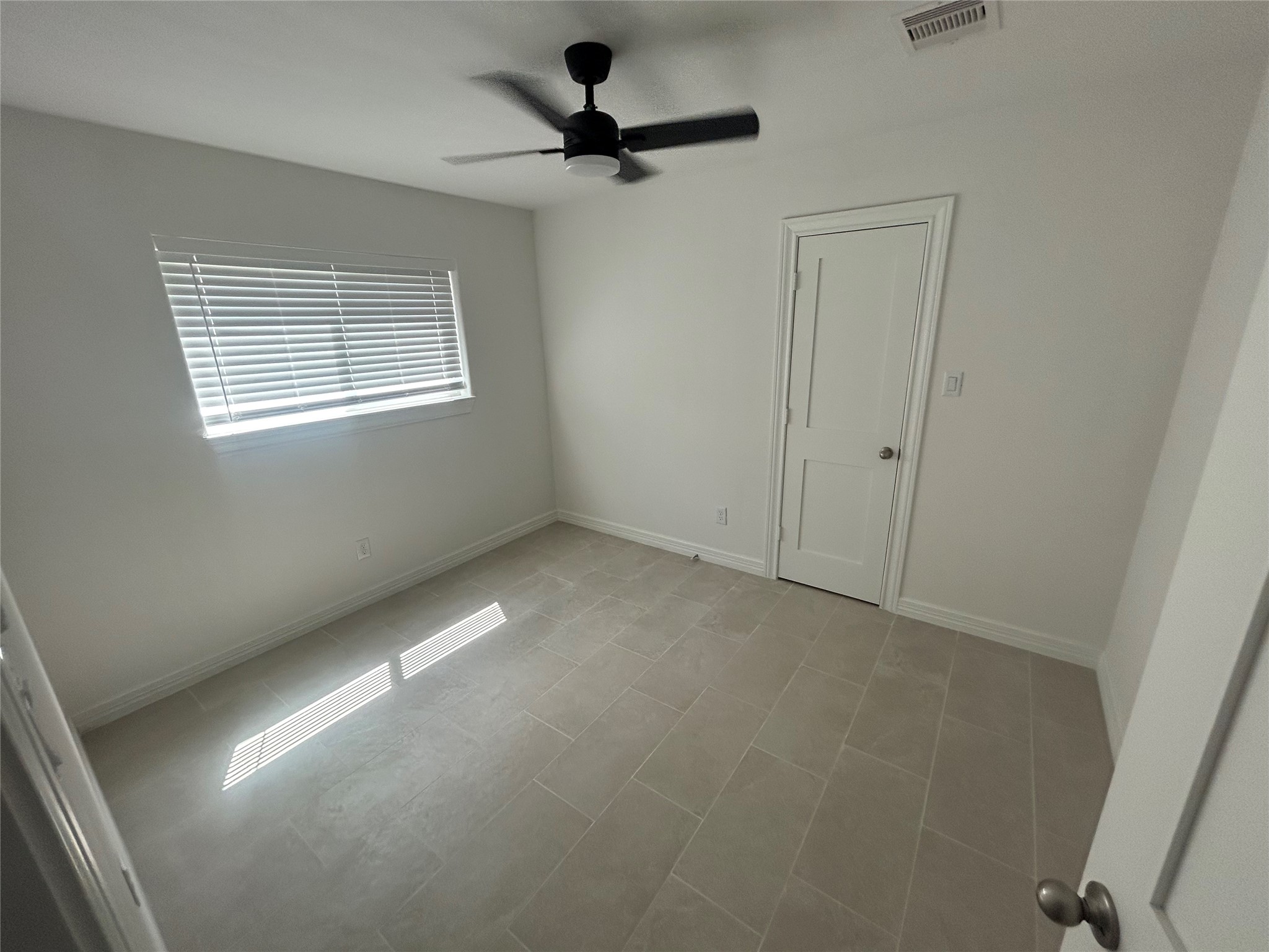 14207 Greenway Drive Property Photo 9