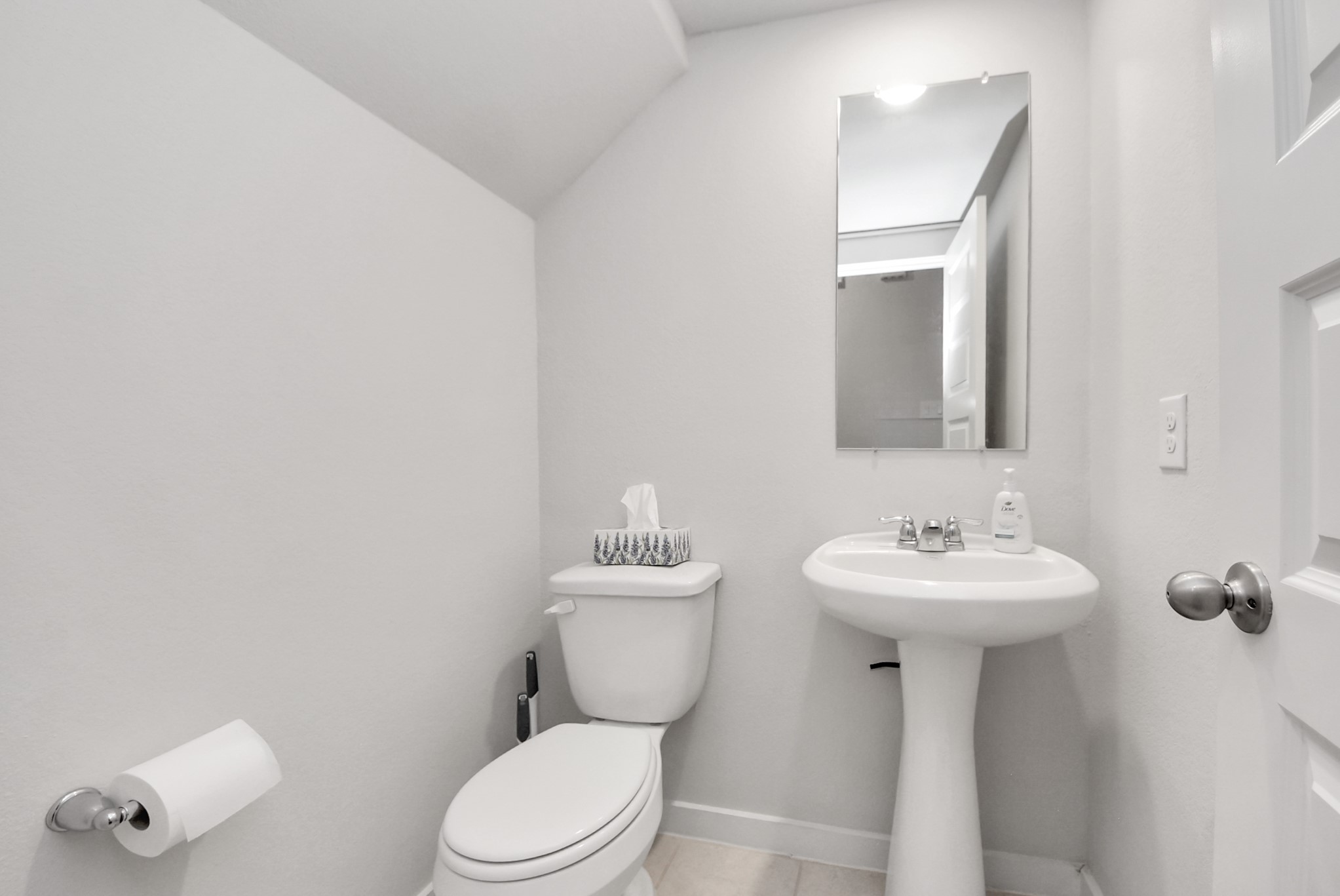 21223 Shore Bluff Drive Property Photo 11