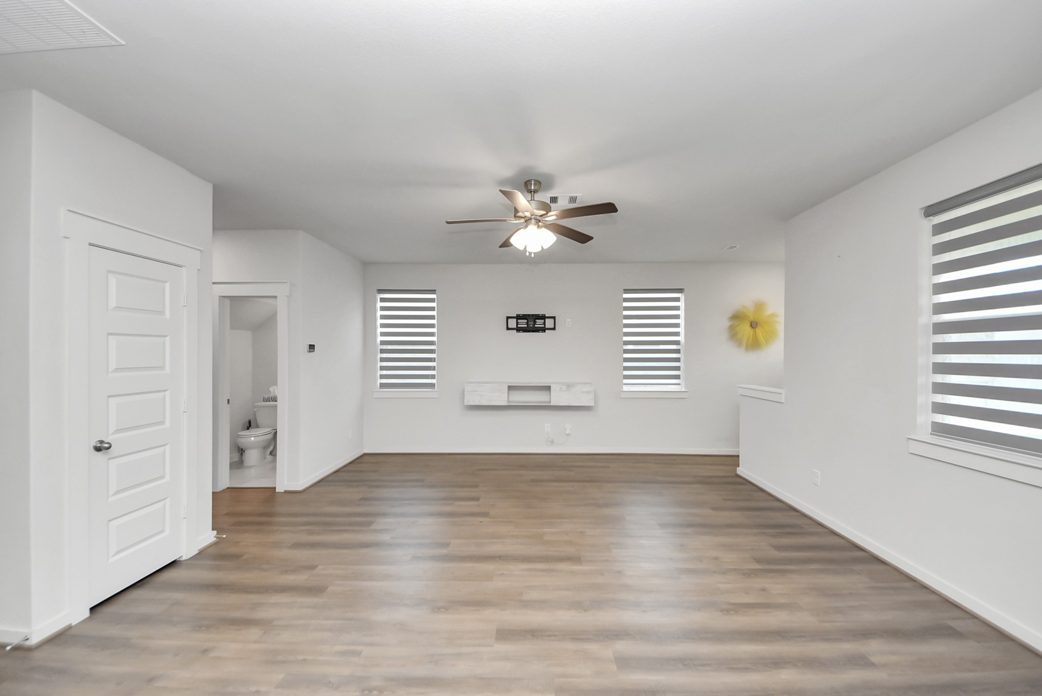 21223 Shore Bluff Drive Property Photo 14