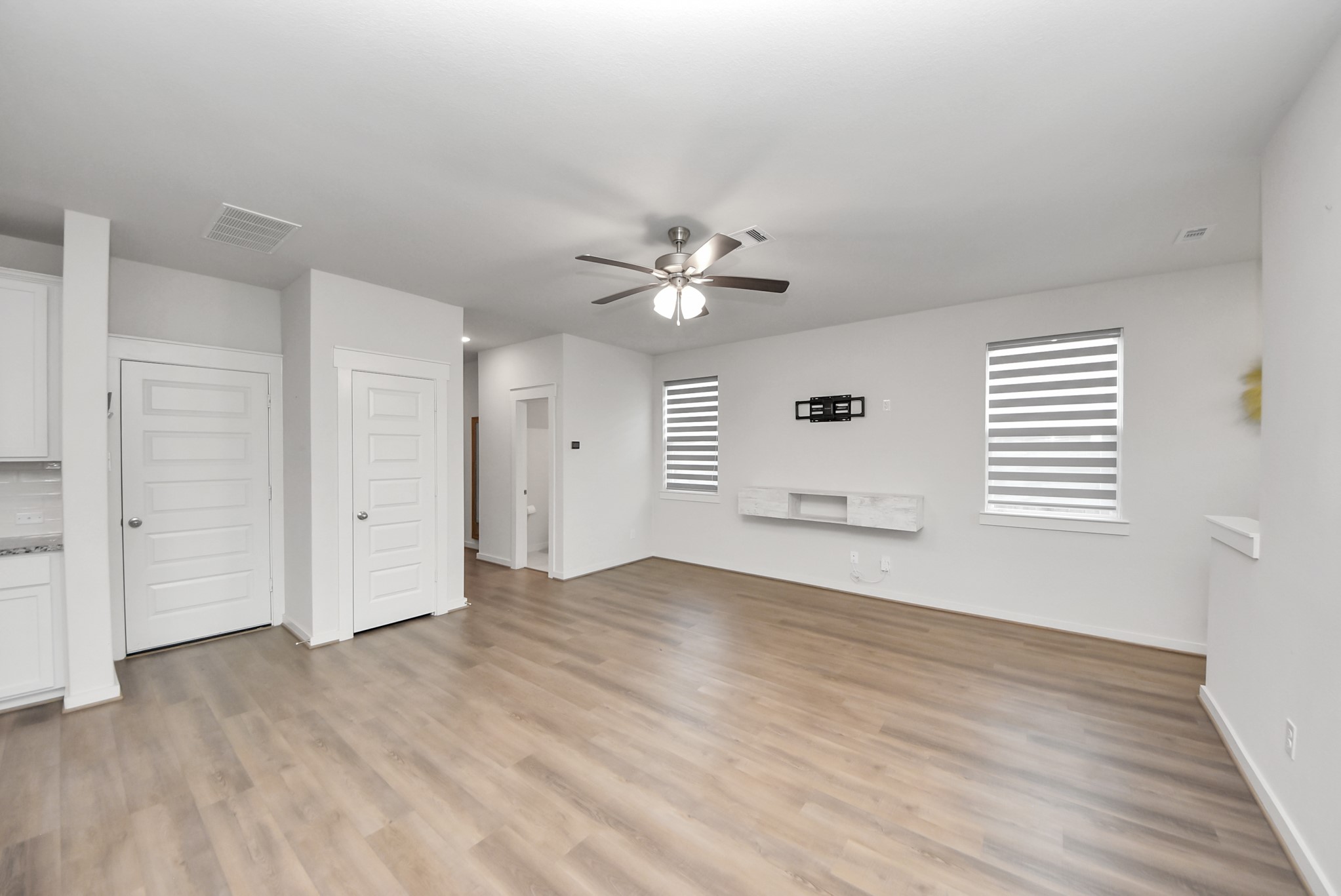 21223 Shore Bluff Drive Property Photo 15