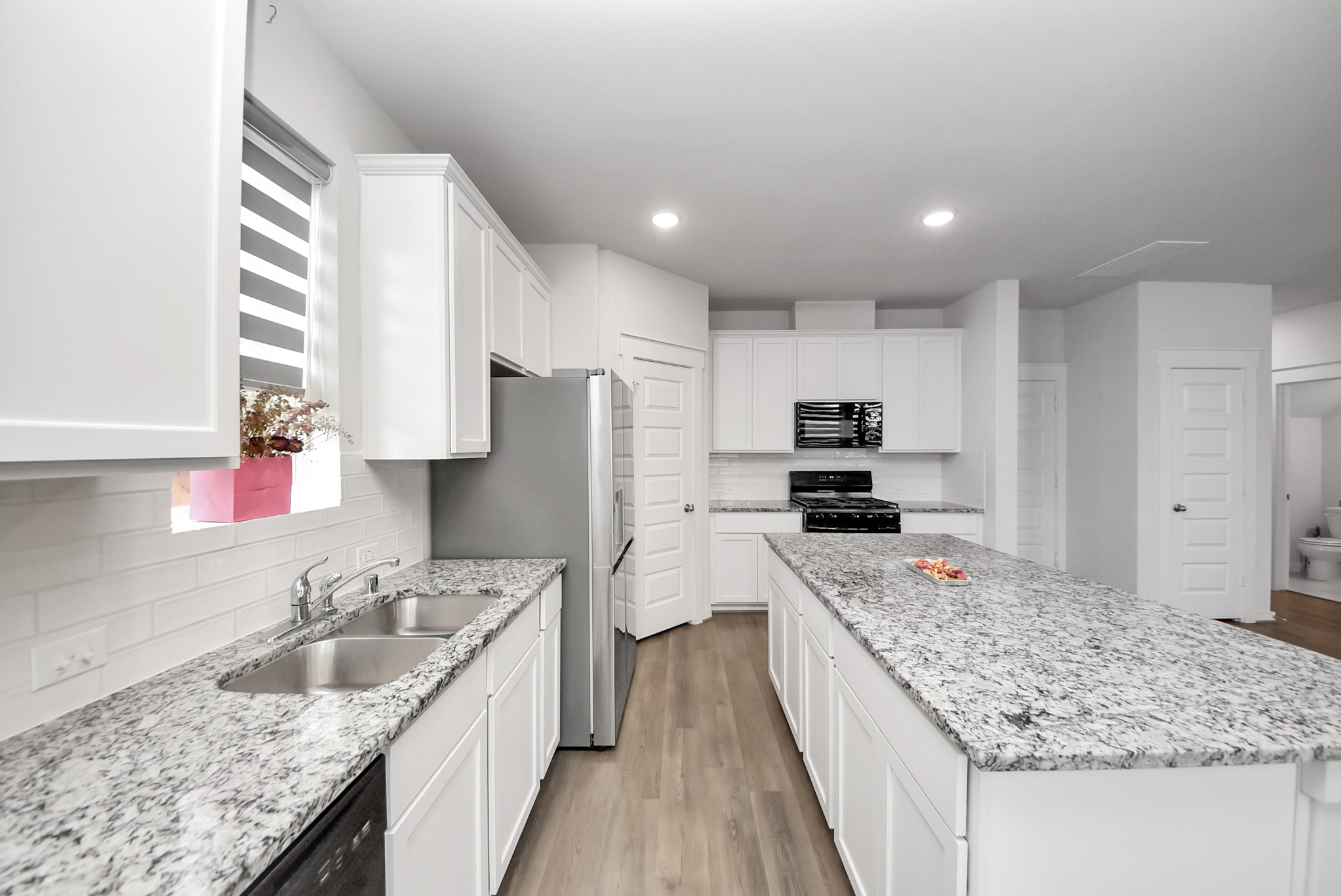 21223 Shore Bluff Drive Property Photo 24