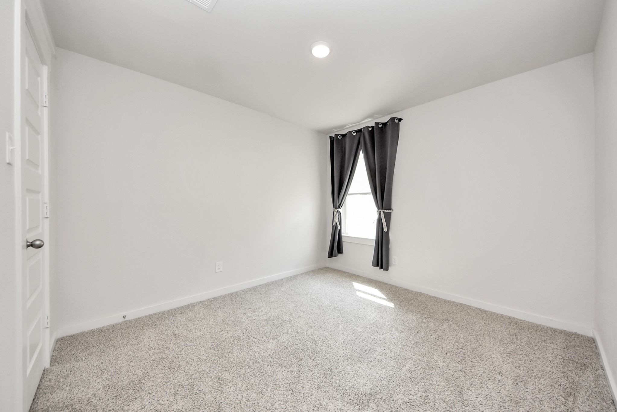 21223 Shore Bluff Drive Property Photo 36