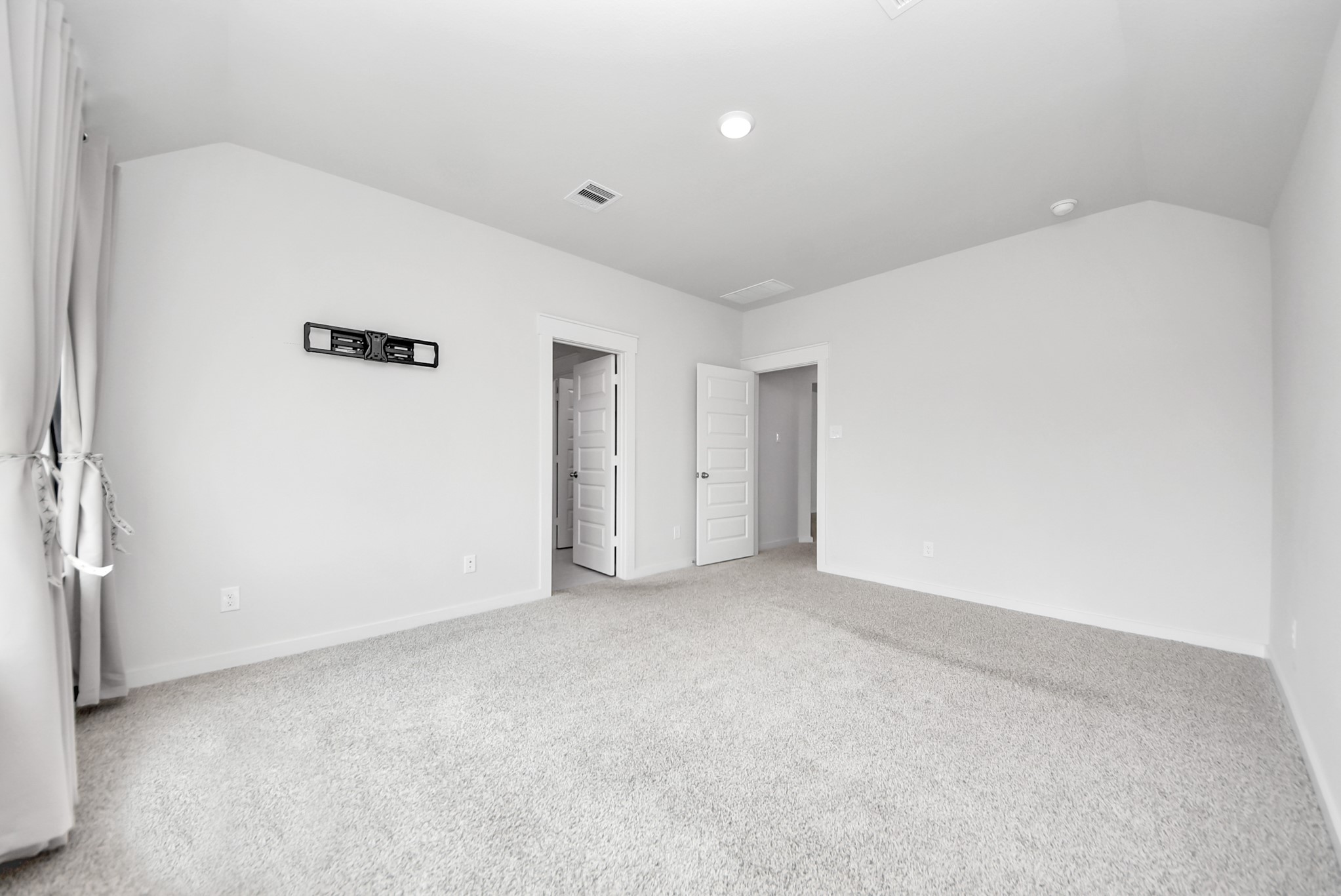 21223 Shore Bluff Drive Property Photo 40