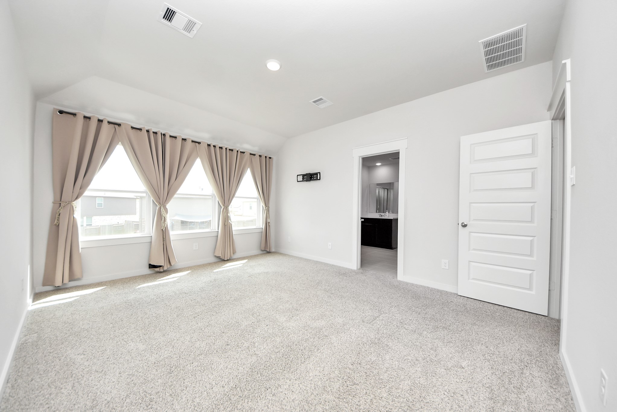 21223 Shore Bluff Drive Property Photo 41