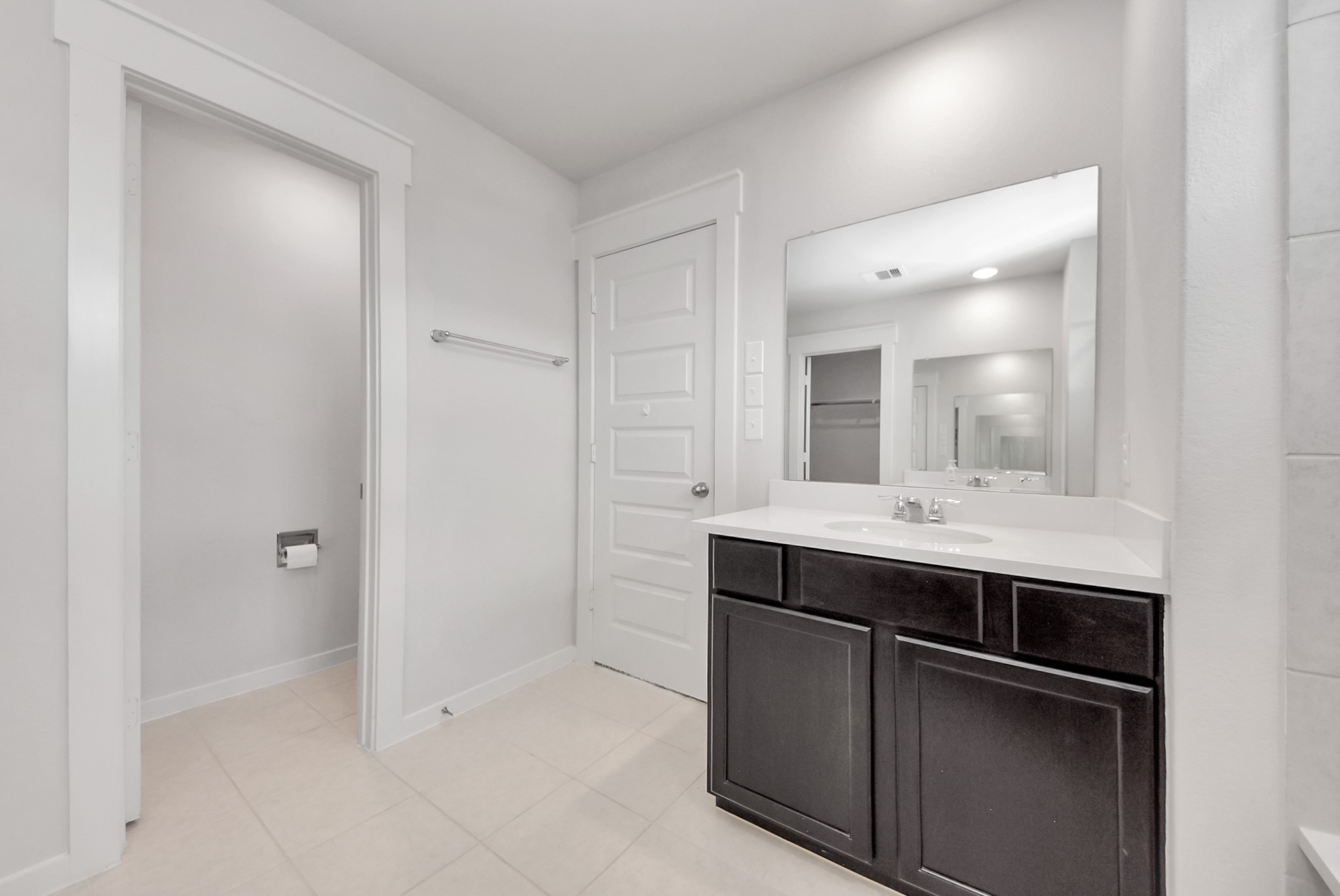 21223 Shore Bluff Drive Property Photo 45