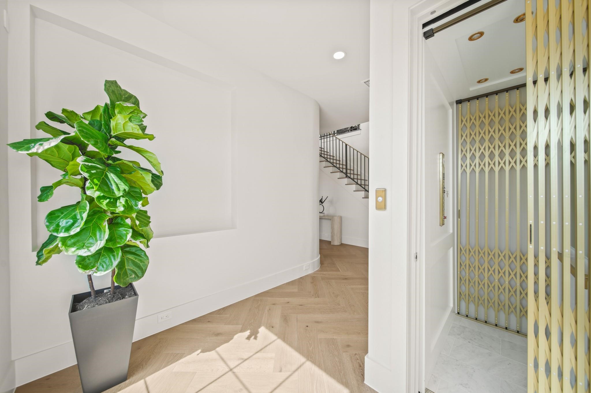 4707 Sunset Circle Property Photo 4