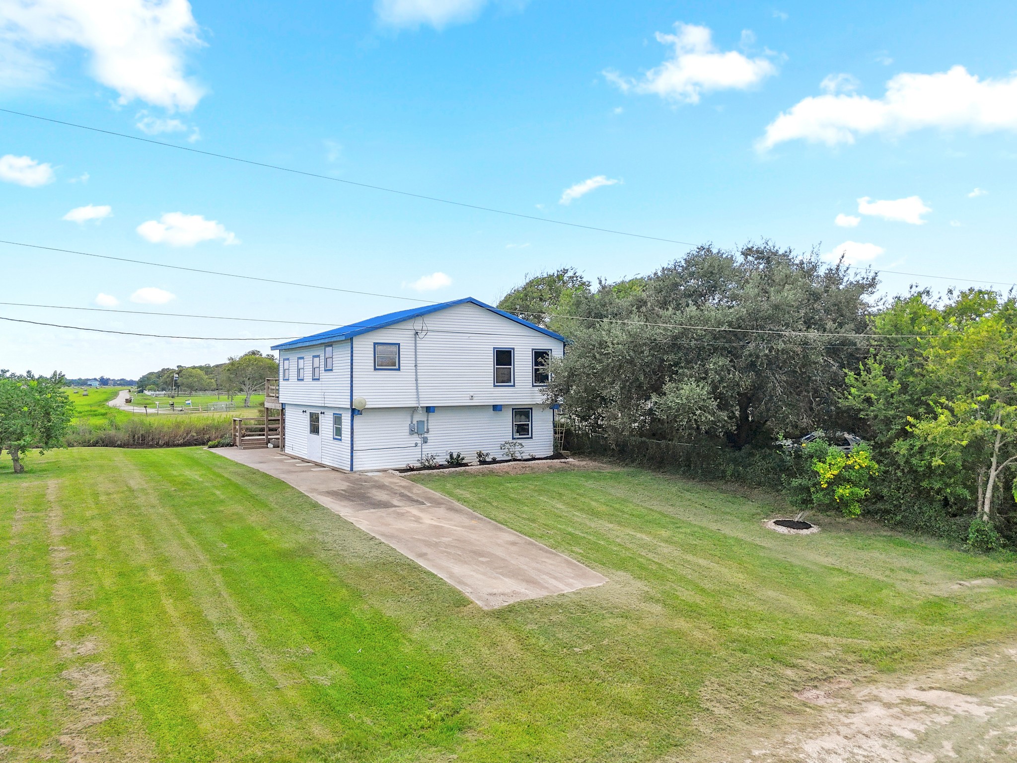 474 Private Road 674 Property Photo 3