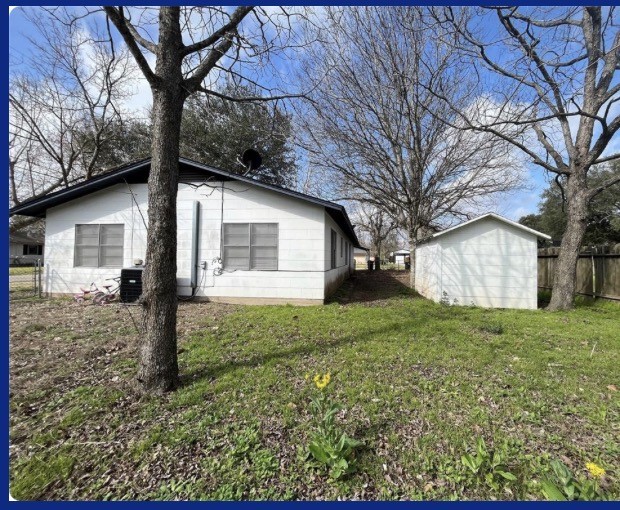 114 Irwin Property Photo 17