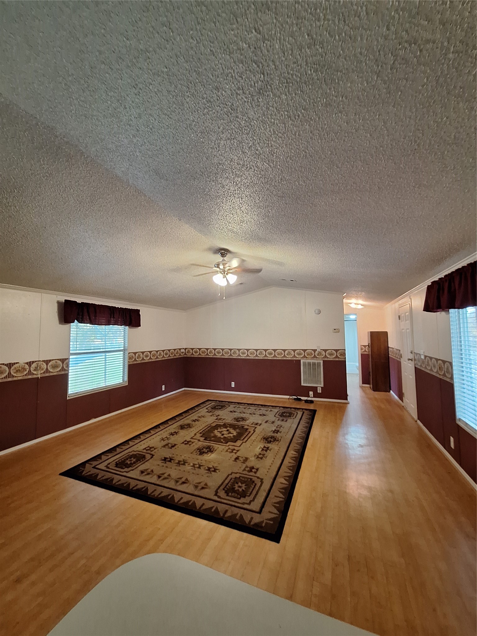 119 County Road 4534 Property Photo 4