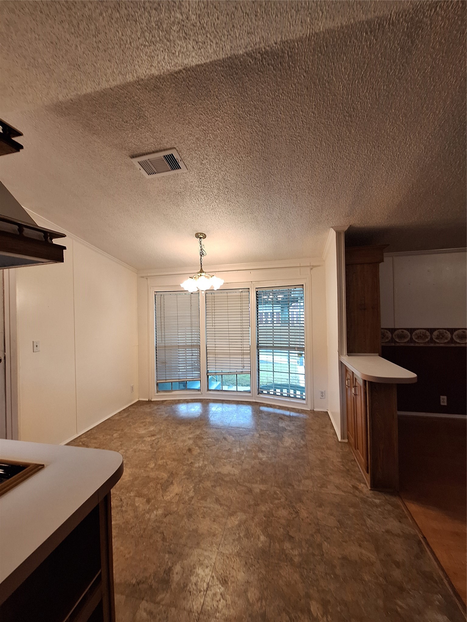 119 County Road 4534 Property Photo 6