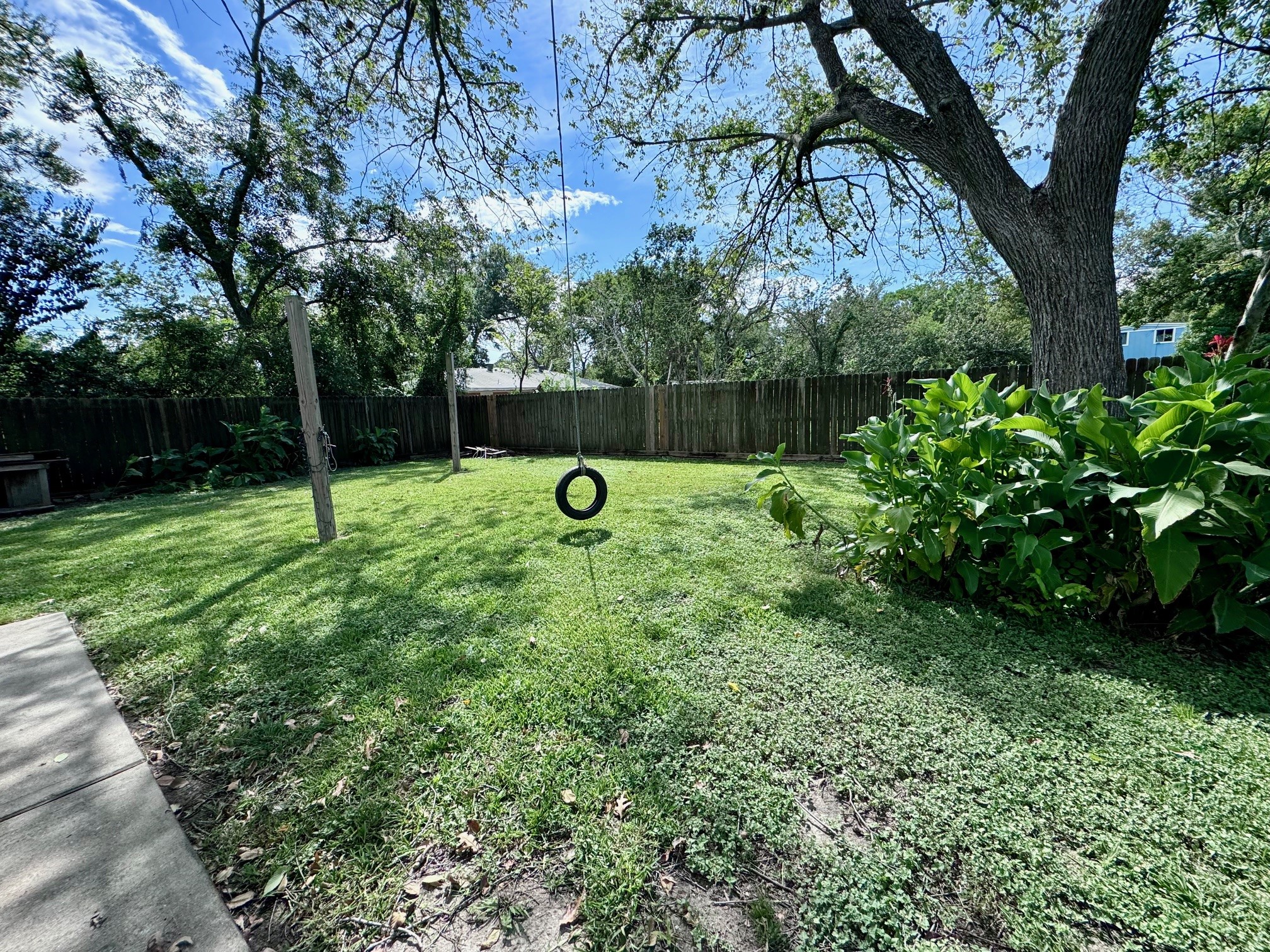 1937 Red Bluff Road Property Photo 5