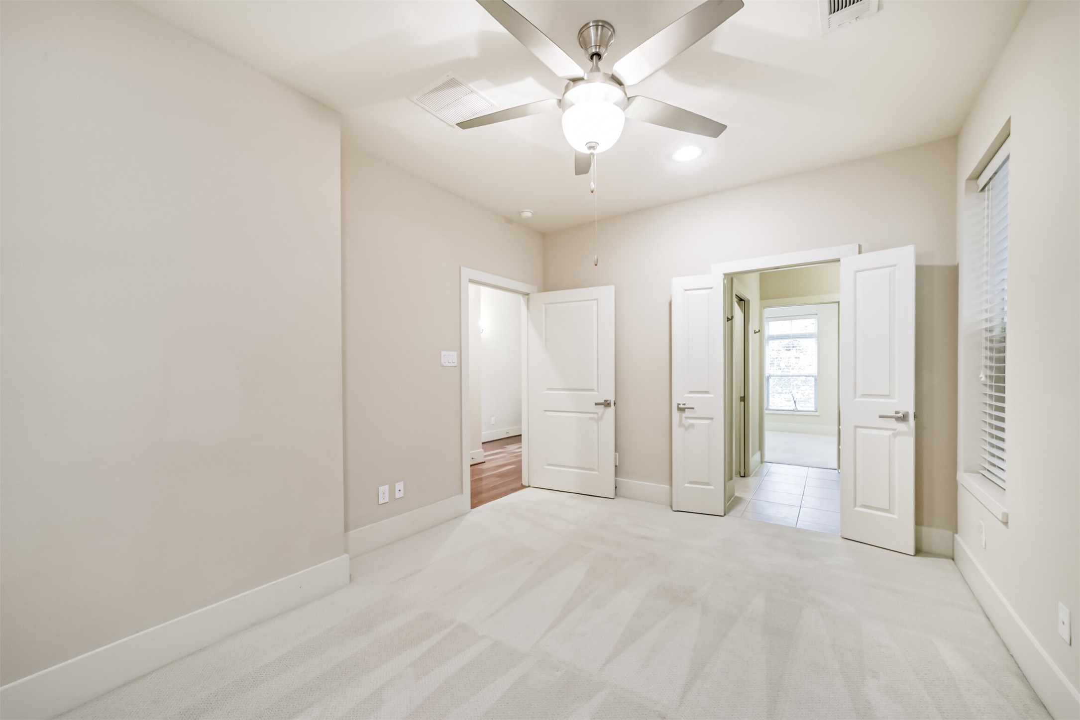 5425 Hidalgo Street A Property Photo 44