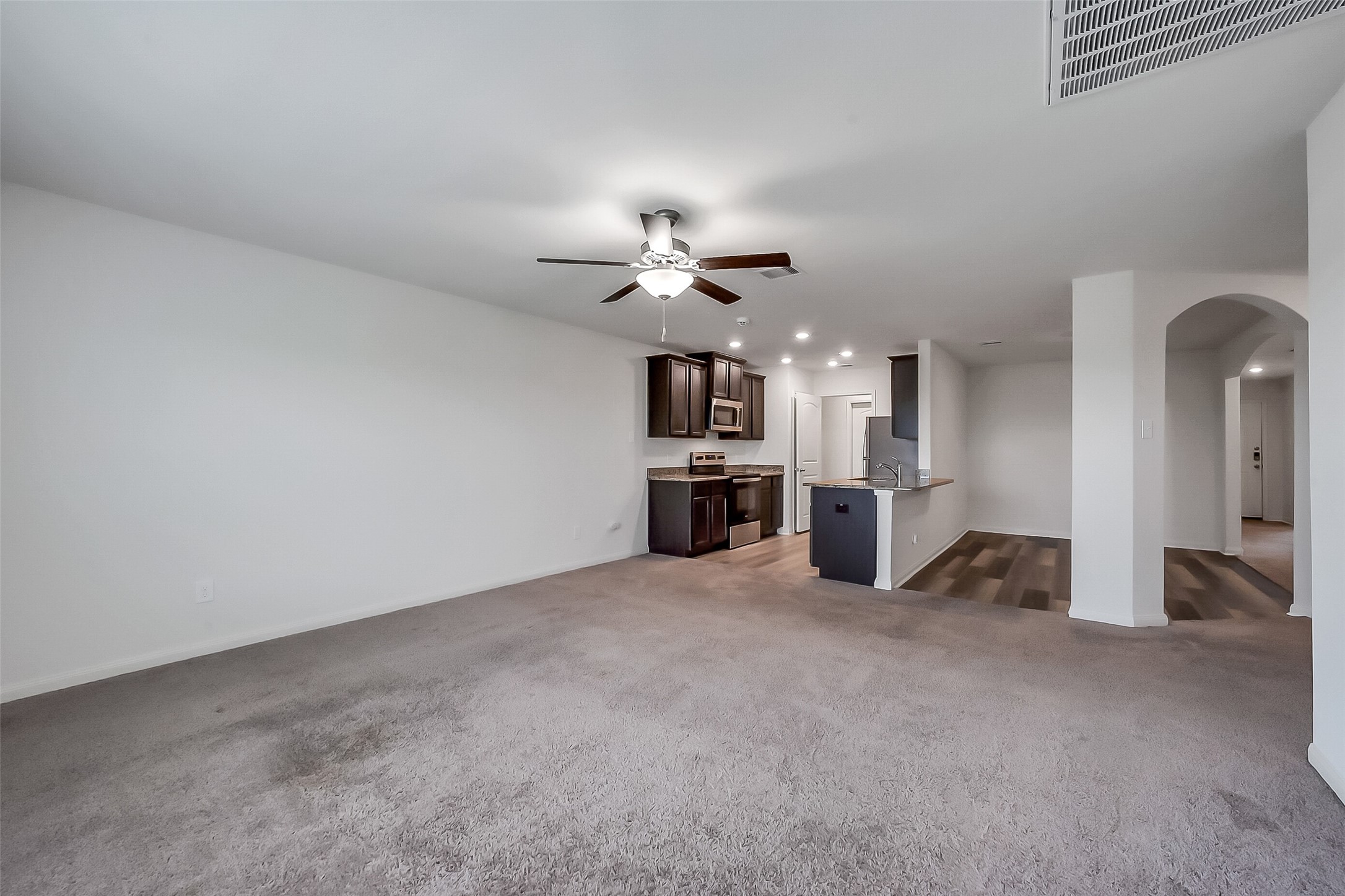 8430 Longshore Slope Road Property Photo 7