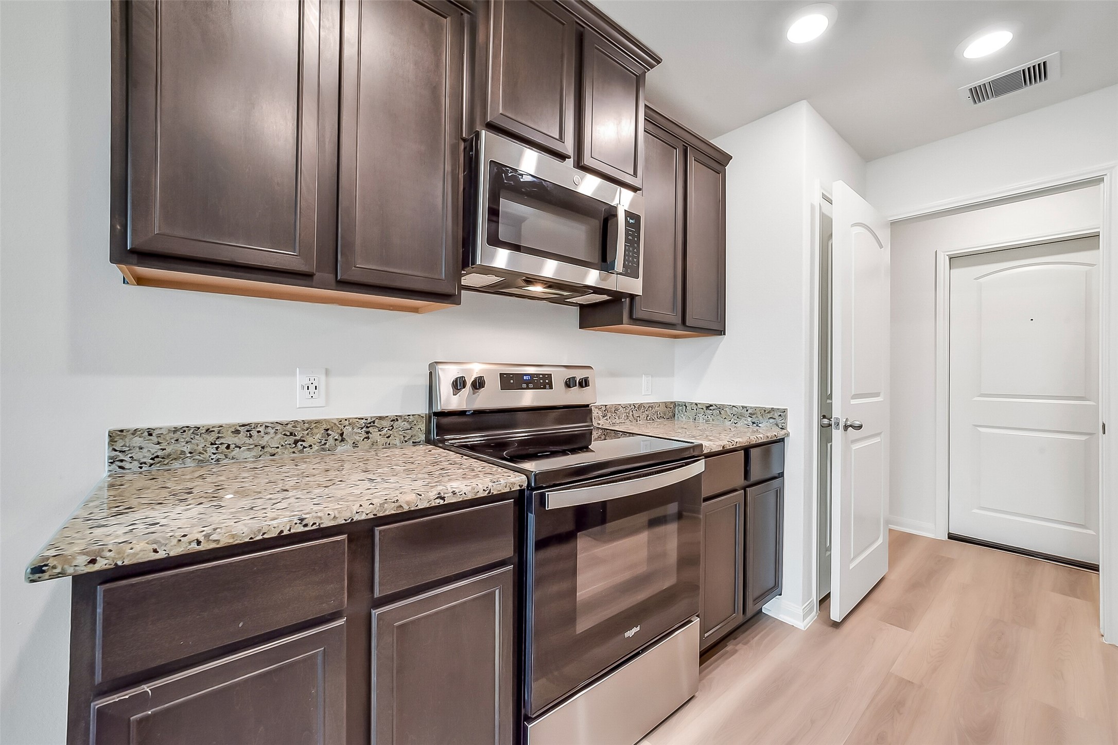 8430 Longshore Slope Road Property Photo 13