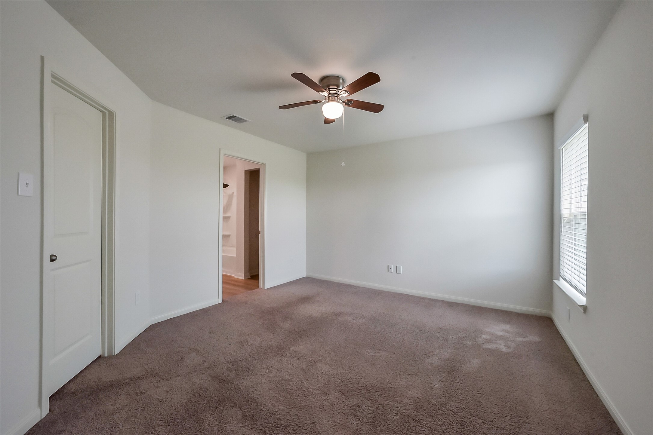 8430 Longshore Slope Road Property Photo 17