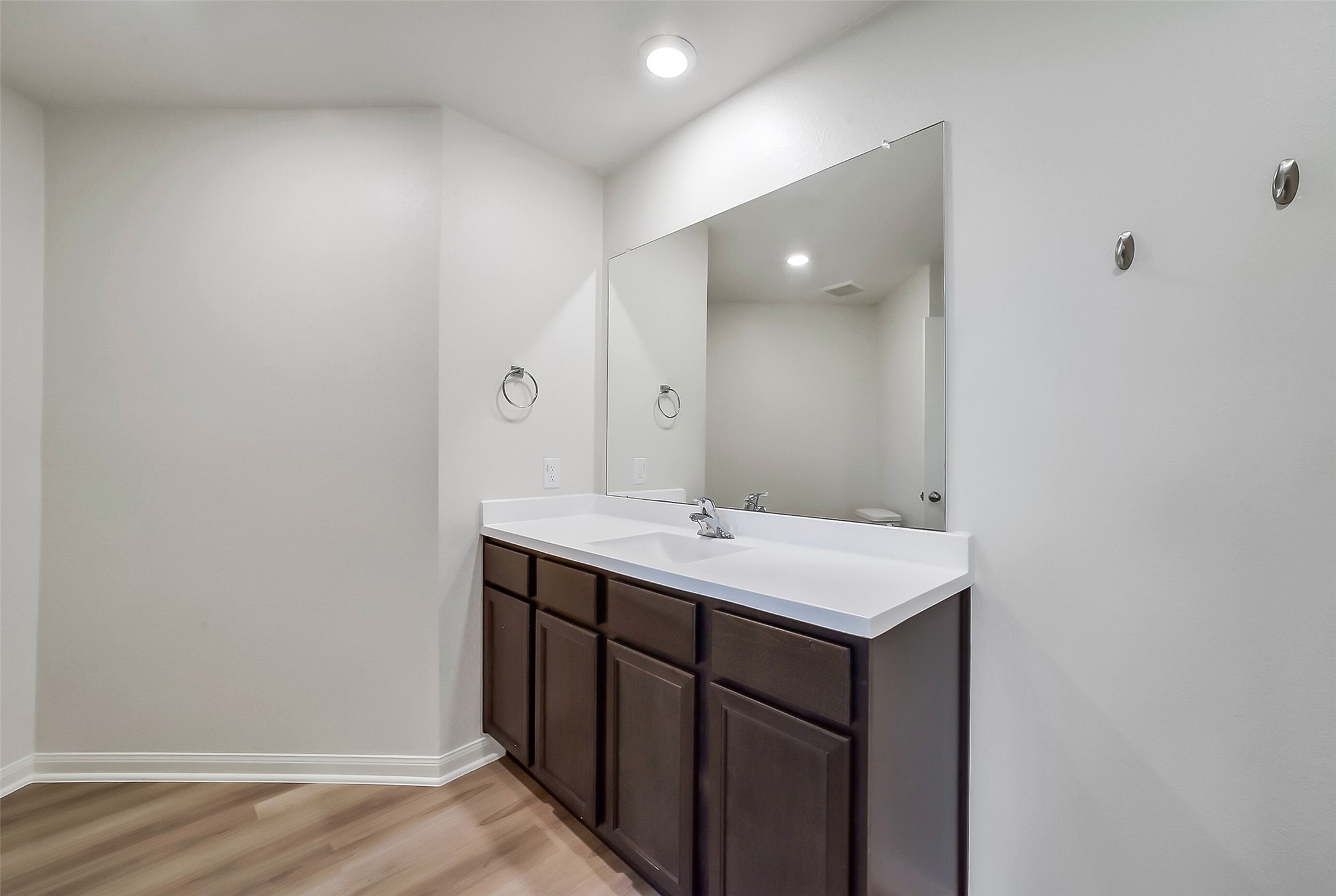 8430 Longshore Slope Road Property Photo 21