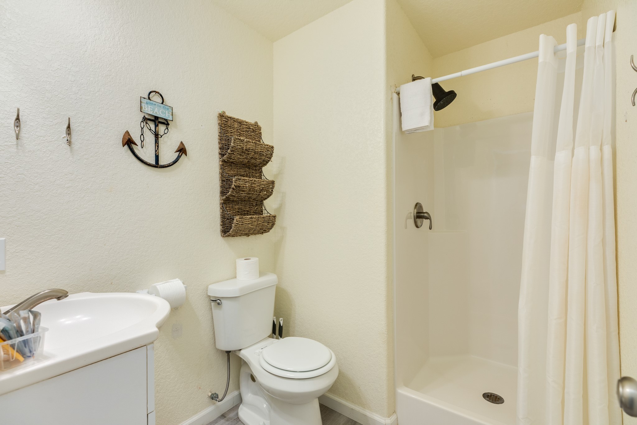 2935 Blue Water Highway Property Photo 32