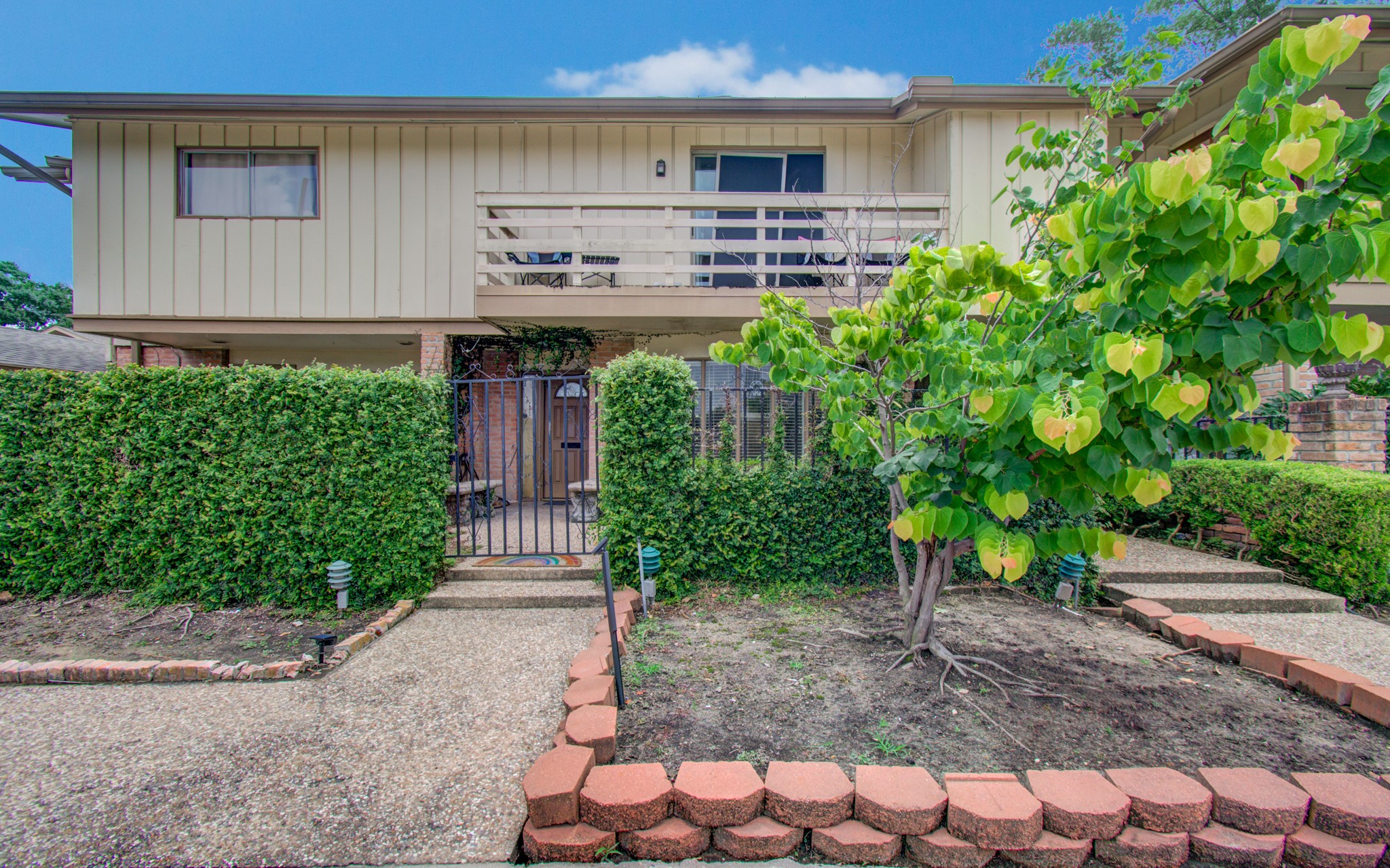 823 S Ripple Creek Drive Property Photo 4