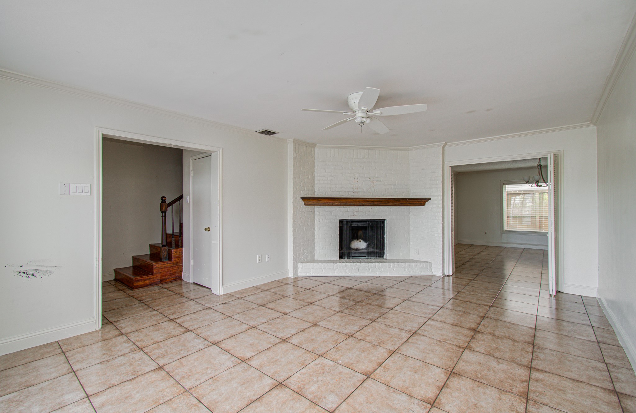 823 S Ripple Creek Drive Property Photo 7
