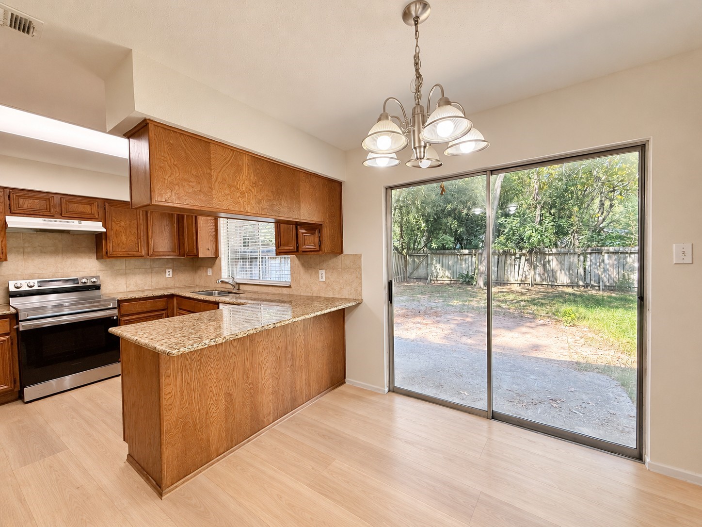 16 Rock Pine Court Property Photo 10