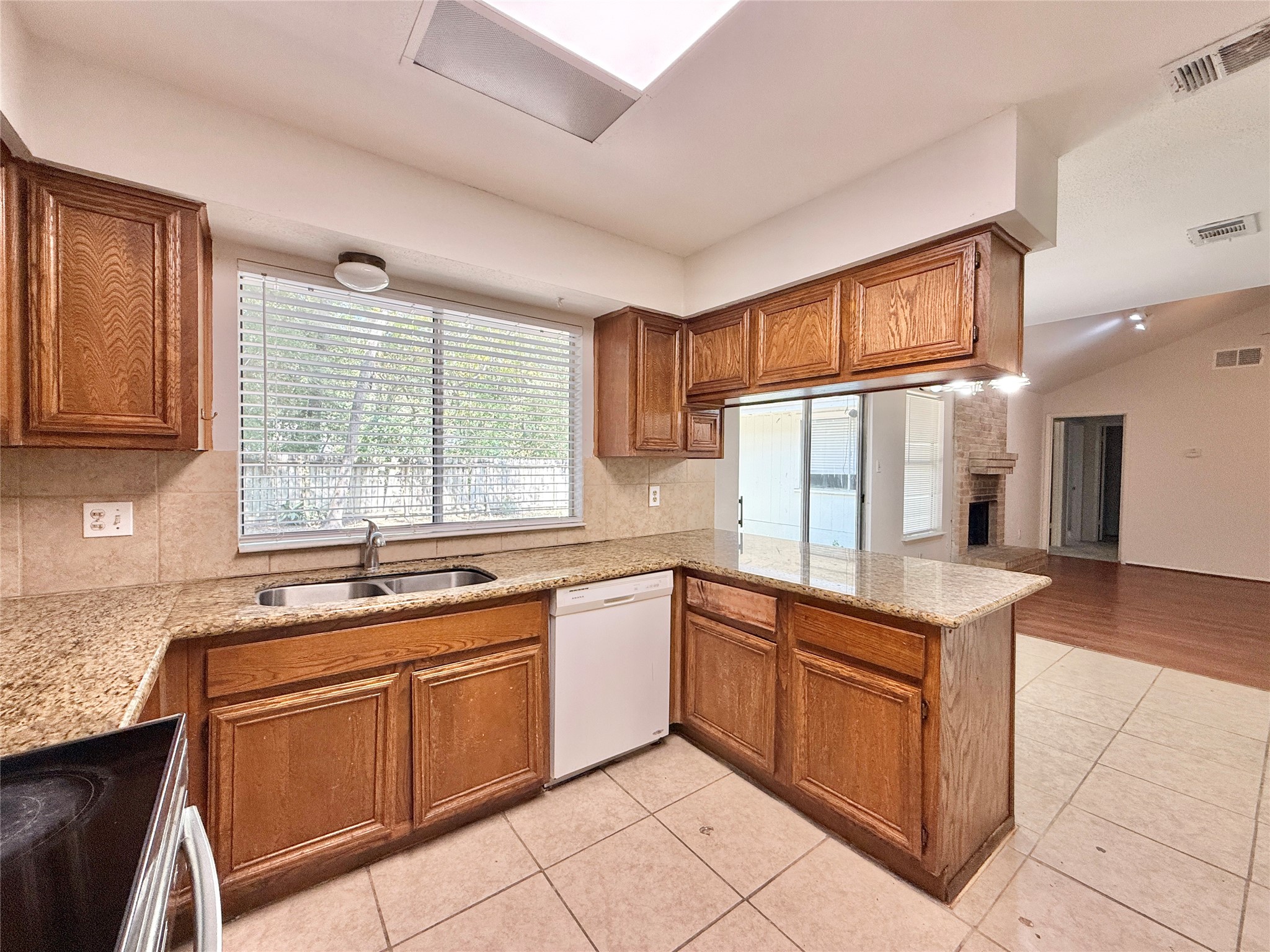 16 Rock Pine Court Property Photo 13