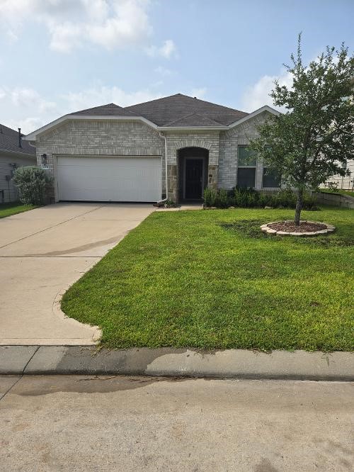 40204 S Hill Pass Property Photo 1